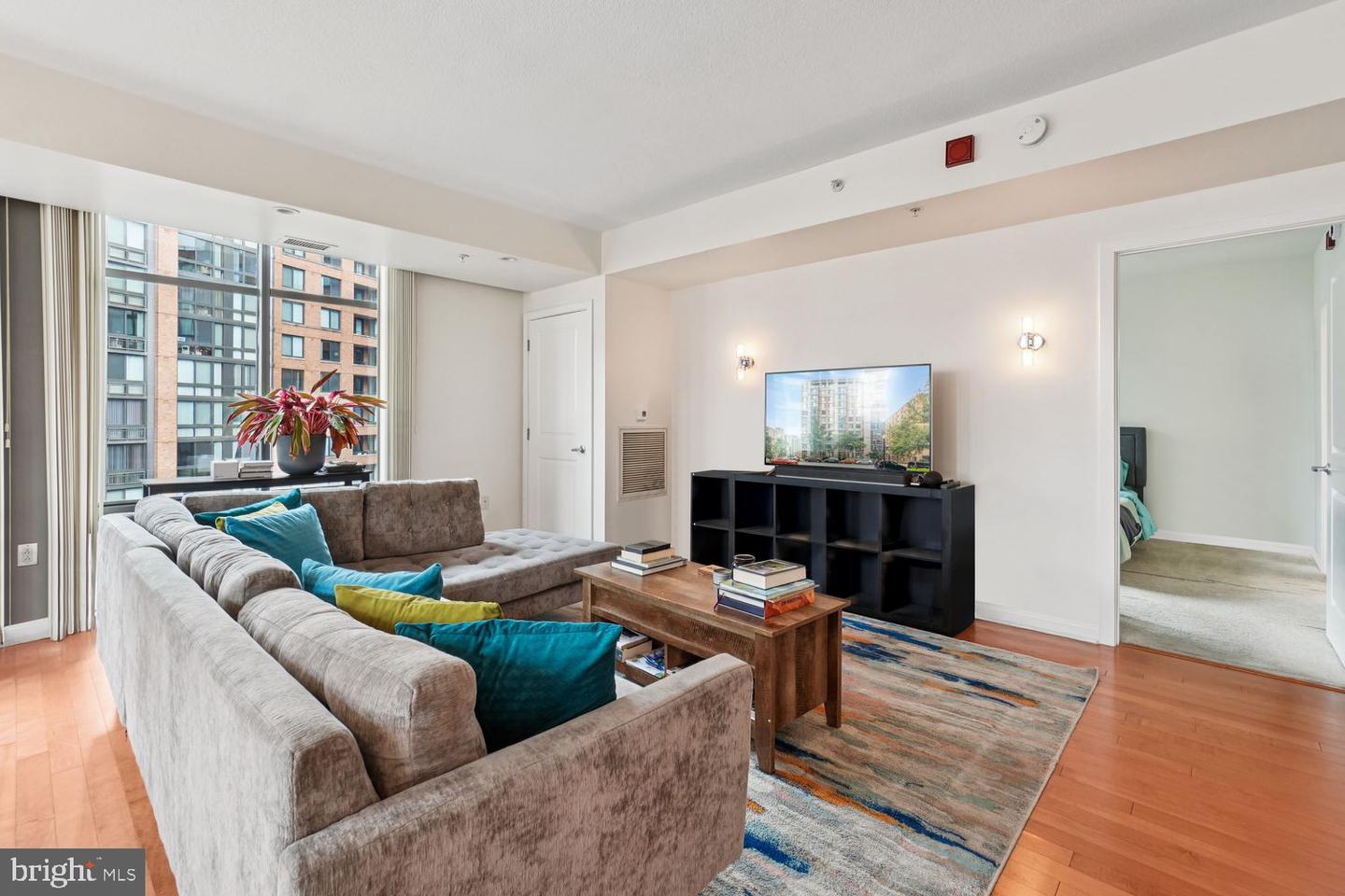 440 L ST NW #805, WASHINGTON, District Of Columbia 20001, 3 Bedrooms Bedrooms, ,2 BathroomsBathrooms,Residential,For sale,440 L ST NW #805,DCDC2226096 MLS # DCDC2226096