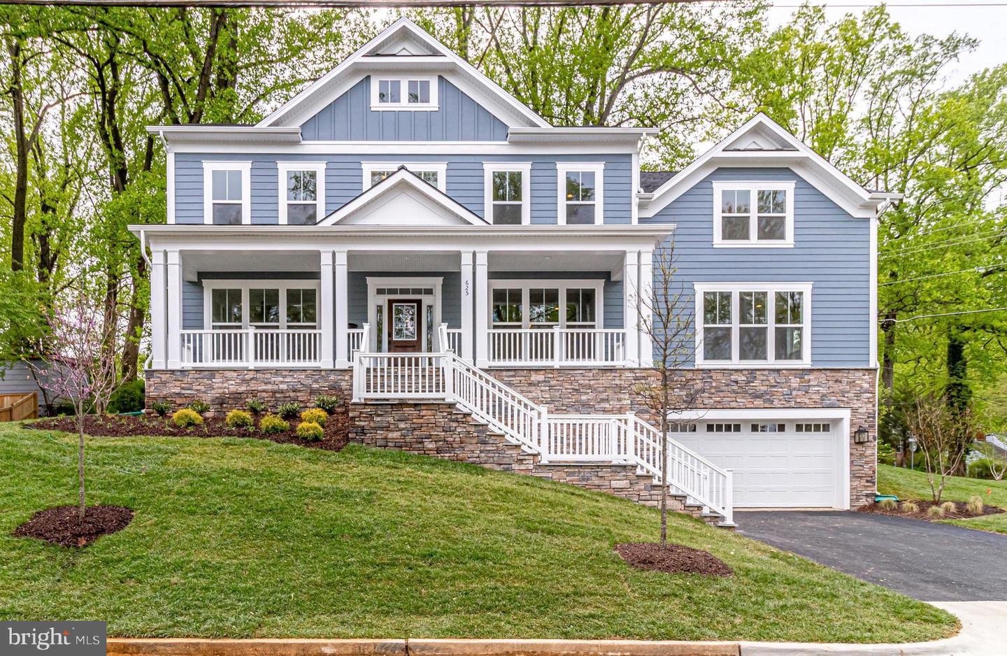 7315 WOODLEY PL, FALLS CHURCH, Virginia 22046, 4 Bedrooms Bedrooms, ,3 BathroomsBathrooms,Residential,For sale,7315 WOODLEY PL,VAFX2273342 MLS # VAFX2273342