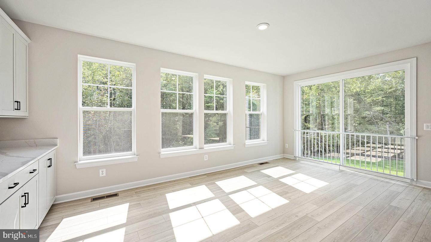 13423 RECONNAISSANCE RIDGE RD, FREDERICKSBURG, Virginia 22407, 5 Bedrooms Bedrooms, ,5 BathroomsBathrooms,Residential,For sale,13423 RECONNAISSANCE RIDGE RD,VASP2036792 MLS # VASP2036792