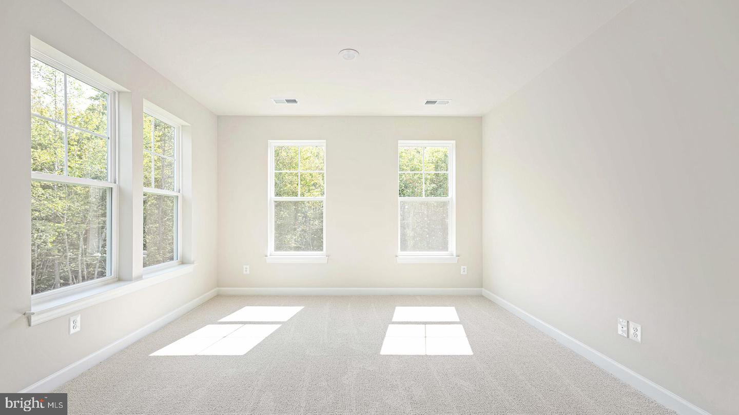 13423 RECONNAISSANCE RIDGE RD, FREDERICKSBURG, Virginia 22407, 5 Bedrooms Bedrooms, ,5 BathroomsBathrooms,Residential,For sale,13423 RECONNAISSANCE RIDGE RD,VASP2036792 MLS # VASP2036792