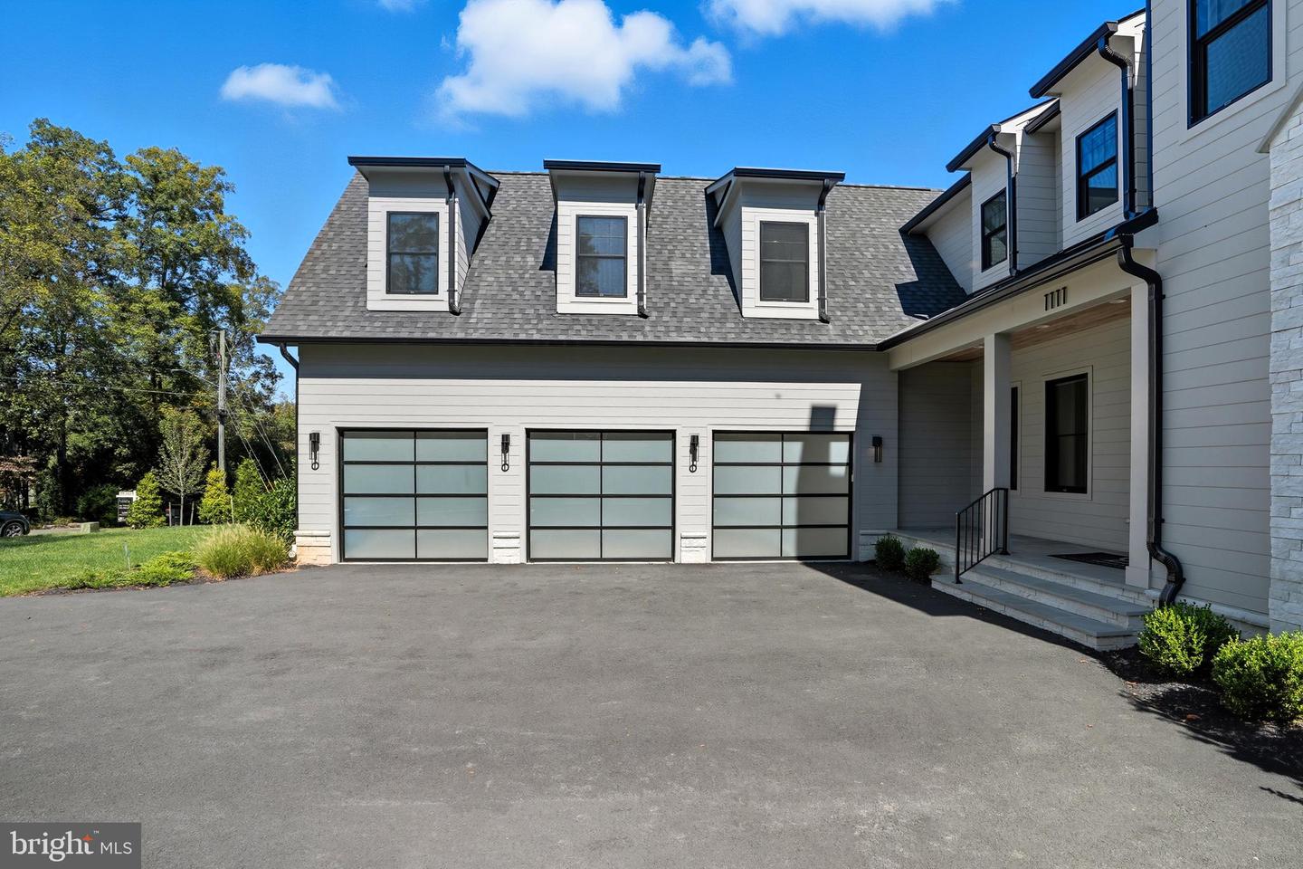 1111 INGLESIDE AVE, MCLEAN, Virginia 22101, 7 Bedrooms Bedrooms, ,7 BathroomsBathrooms,Residential,For sale,1111 INGLESIDE AVE,VAFX2273404 MLS # VAFX2273404