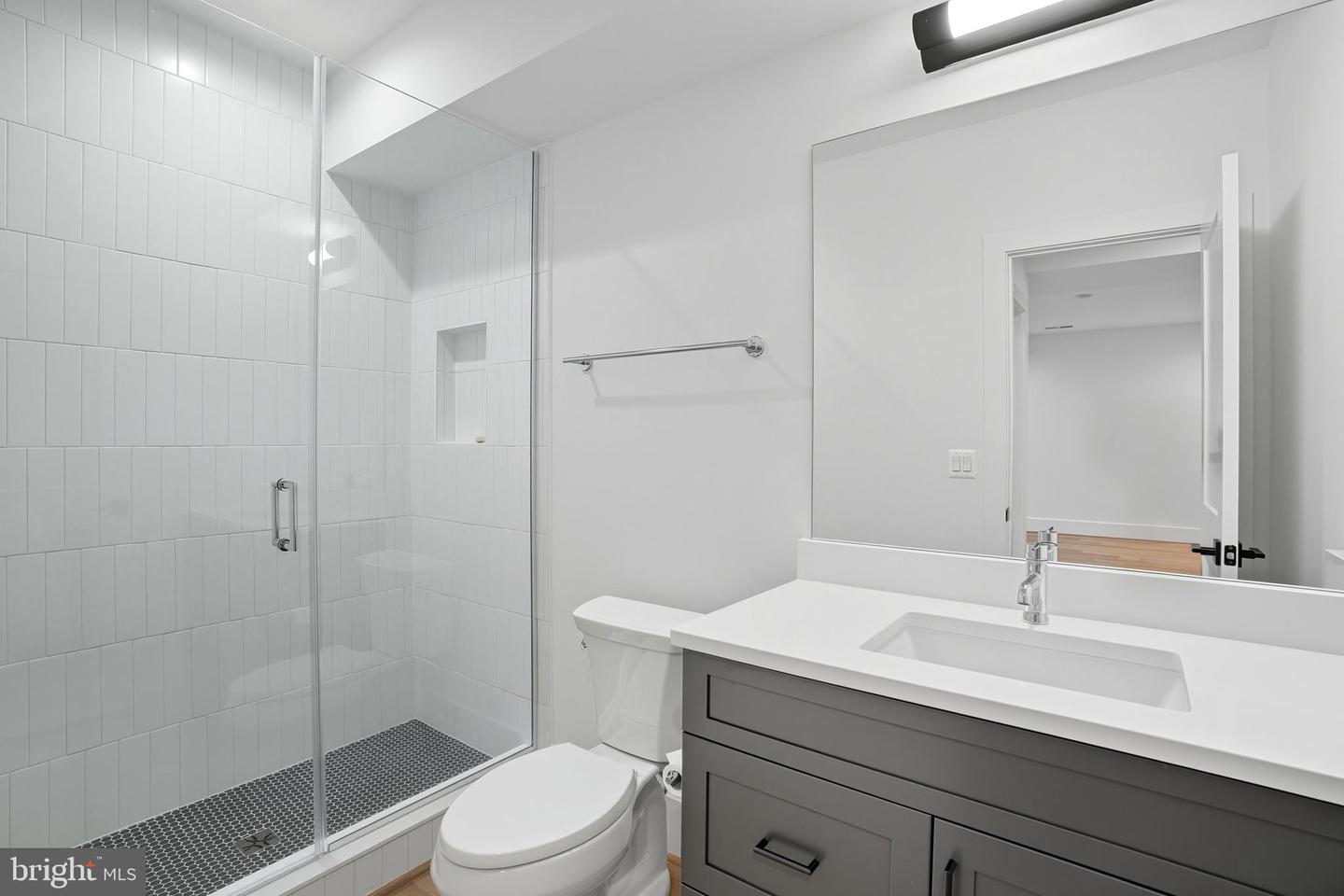 1111 INGLESIDE AVE, MCLEAN, Virginia 22101, 7 Bedrooms Bedrooms, ,7 BathroomsBathrooms,Residential,For sale,1111 INGLESIDE AVE,VAFX2273404 MLS # VAFX2273404