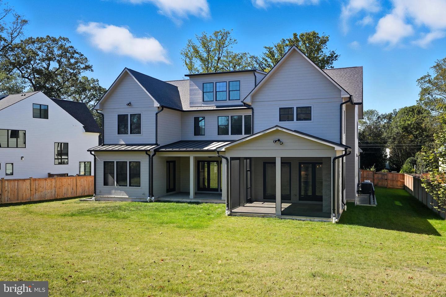 1111 INGLESIDE AVE, MCLEAN, Virginia 22101, 7 Bedrooms Bedrooms, ,7 BathroomsBathrooms,Residential,For sale,1111 INGLESIDE AVE,VAFX2273404 MLS # VAFX2273404