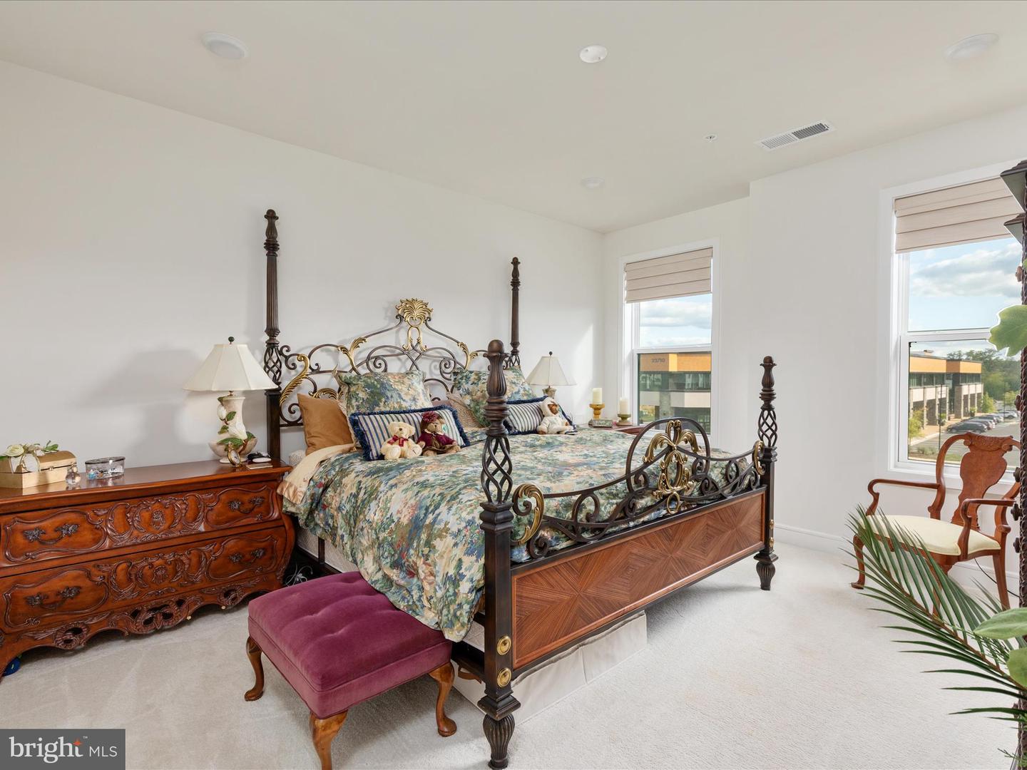 42920 FIREFLY SONATA TER #307, ASHBURN, Virginia 20148, 3 Bedrooms Bedrooms, ,2 BathroomsBathrooms,Residential,For sale,42920 FIREFLY SONATA TER #307,VALO2108516 MLS # VALO2108516