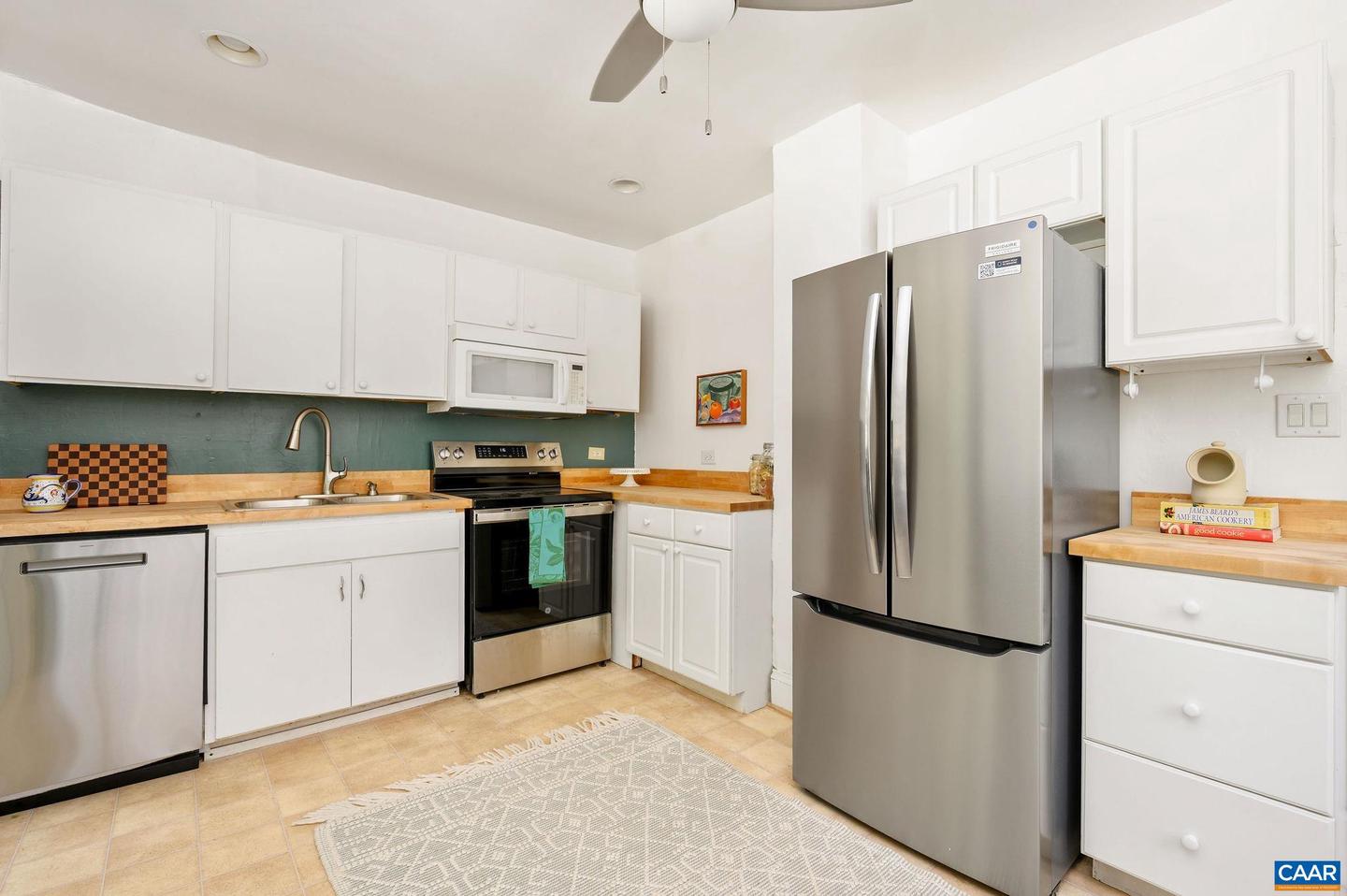 813 BOLLING AVE, CHARLOTTESVILLE, Virginia 22902, 2 Bedrooms Bedrooms, ,1 BathroomBathrooms,Residential,For sale,813 BOLLING AVE,669817 MLS # 669817