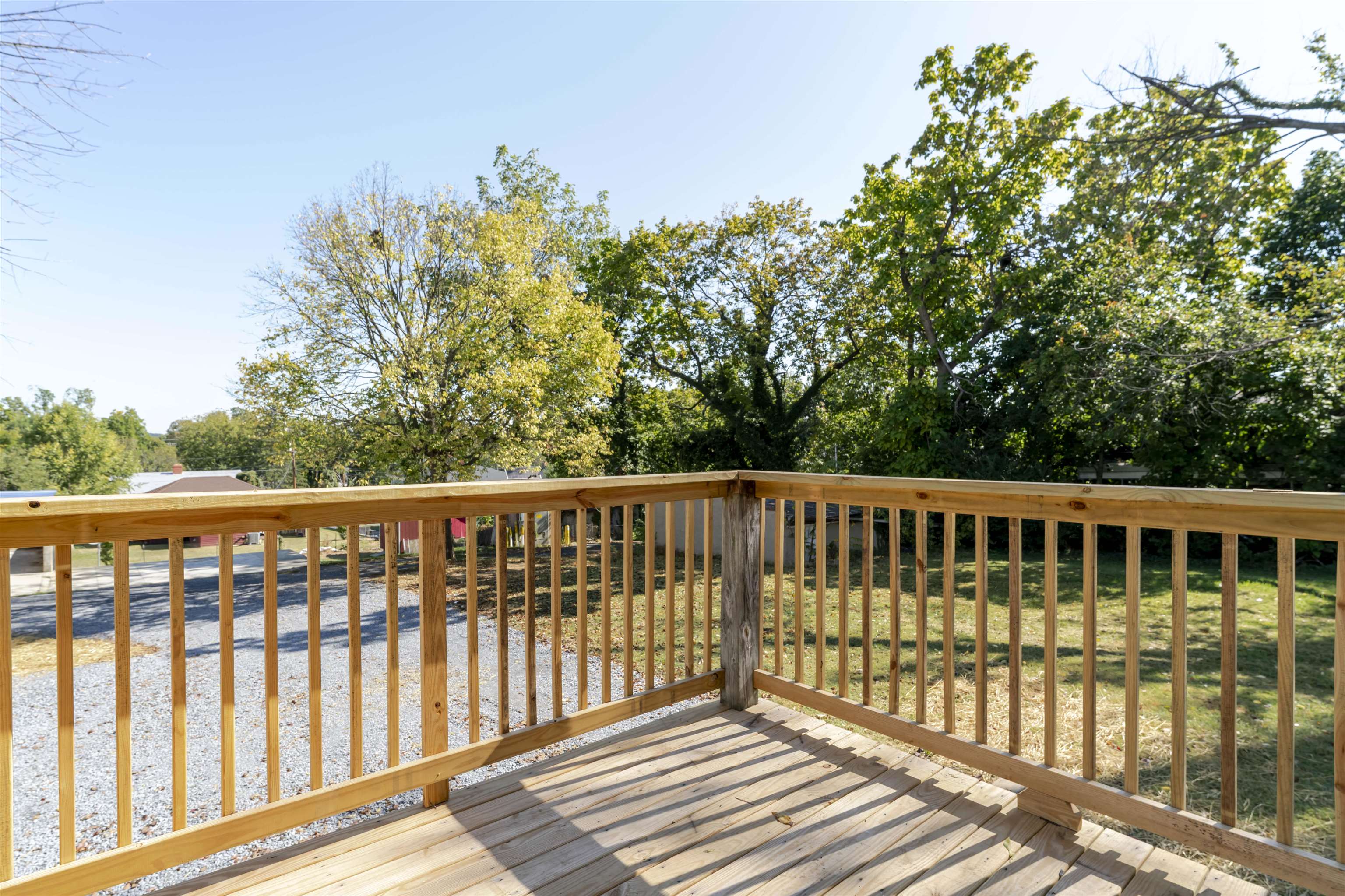 Enclosed deck