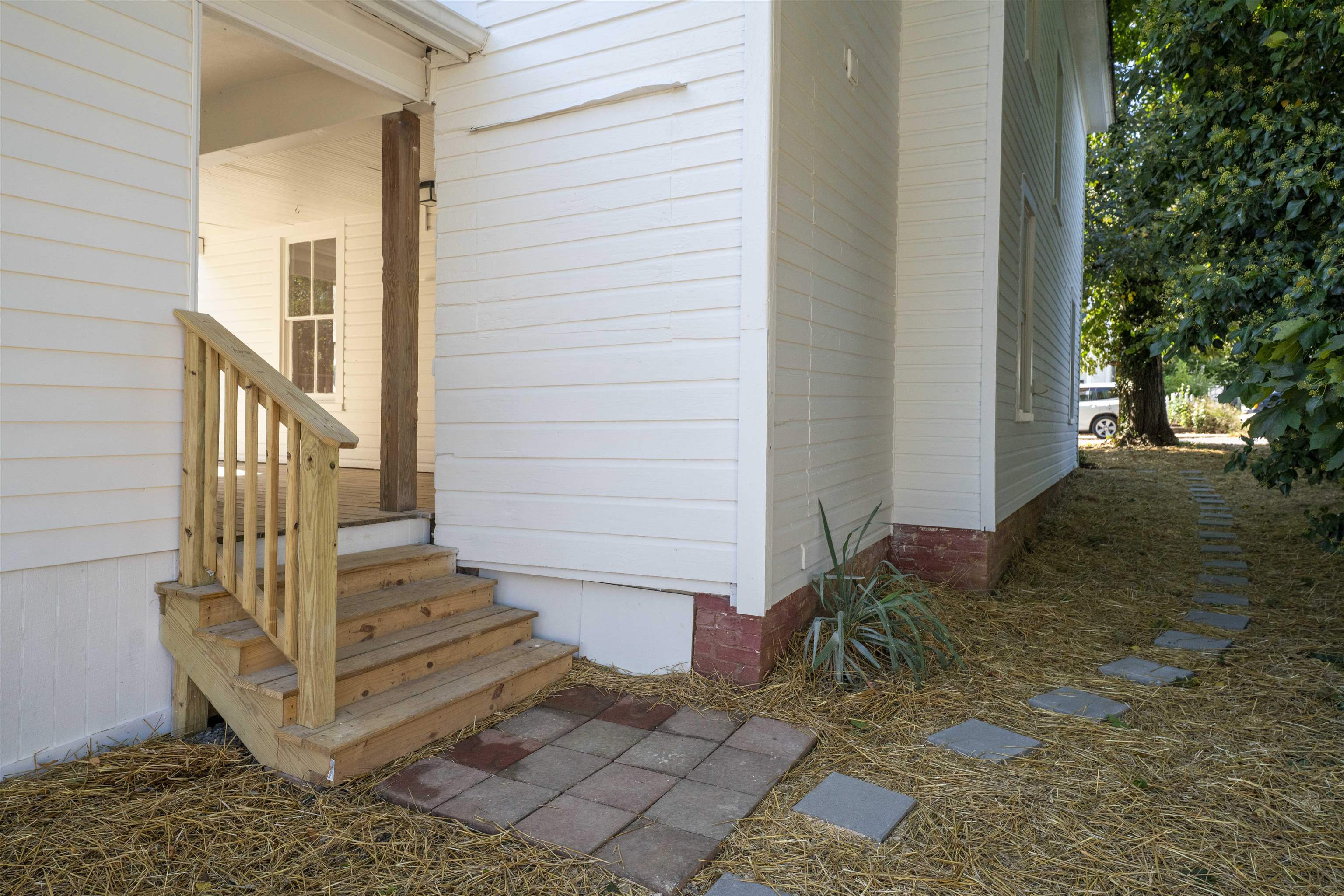 1215 WALNUT ST, STAUNTON, Virginia 24401, ,Residential,1215 WALNUT ST,669847 MLS # 669847