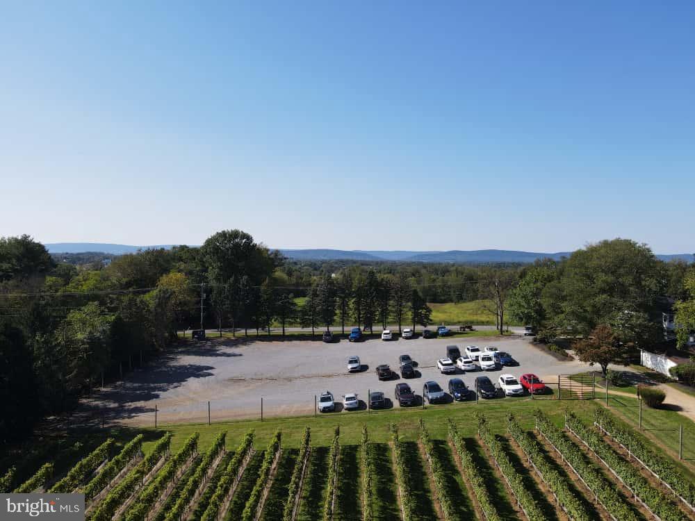 16804 HAMILTON STATION RD, HAMILTON, Virginia 20158, 2 Bedrooms Bedrooms, ,3 BathroomsBathrooms,Farm,For sale,16804 HAMILTON STATION RD,VALO2106888 MLS # VALO2106888