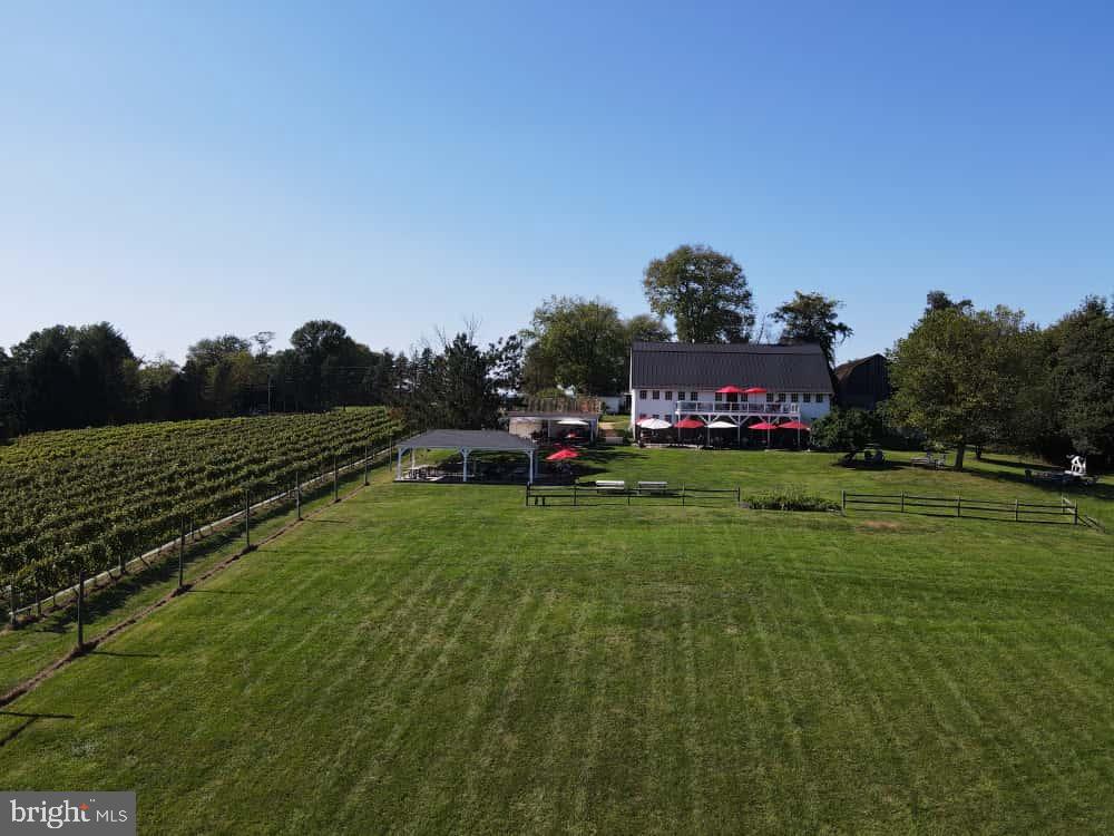16804 HAMILTON STATION RD, HAMILTON, Virginia 20158, 2 Bedrooms Bedrooms, ,3 BathroomsBathrooms,Farm,For sale,16804 HAMILTON STATION RD,VALO2106888 MLS # VALO2106888