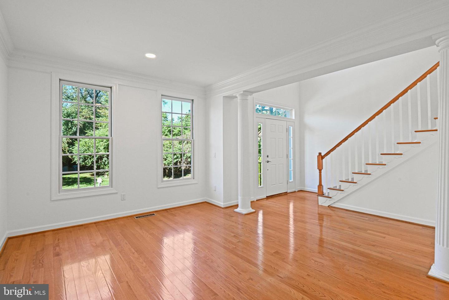 9927 MILES STONE CT, VIENNA, Virginia 22181, 4 Bedrooms Bedrooms, ,3 BathroomsBathrooms,Residential,For sale,9927 MILES STONE CT,VAFX2244256 MLS # VAFX2244256