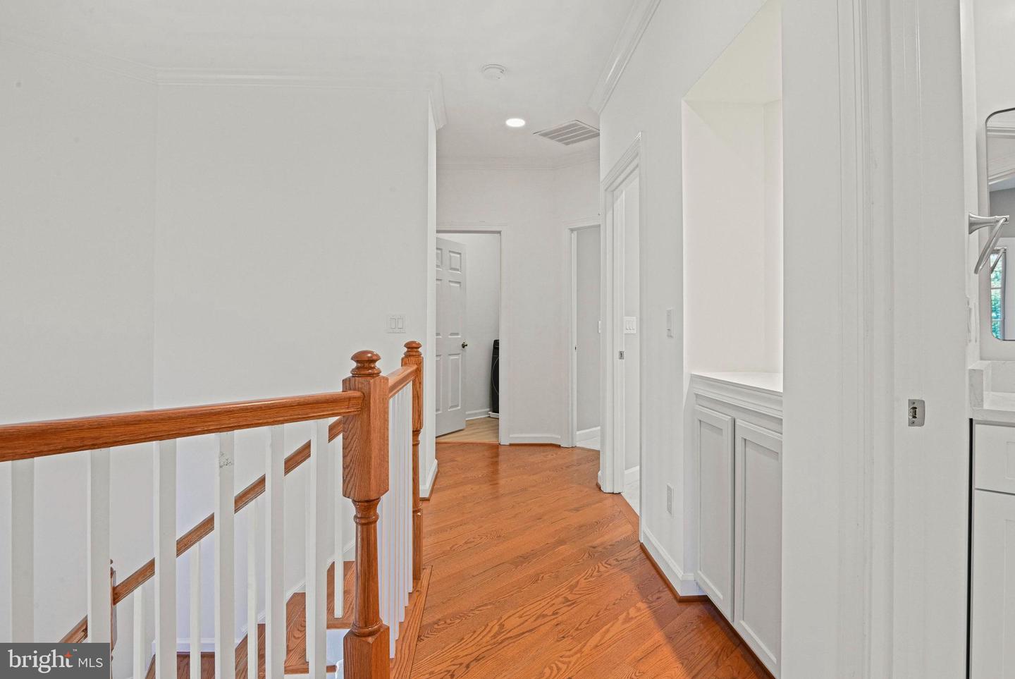 9927 MILES STONE CT, VIENNA, Virginia 22181, 4 Bedrooms Bedrooms, ,3 BathroomsBathrooms,Residential,For sale,9927 MILES STONE CT,VAFX2244256 MLS # VAFX2244256