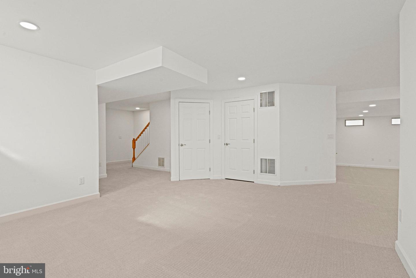 9927 MILES STONE CT, VIENNA, Virginia 22181, 4 Bedrooms Bedrooms, ,3 BathroomsBathrooms,Residential,For sale,9927 MILES STONE CT,VAFX2244256 MLS # VAFX2244256