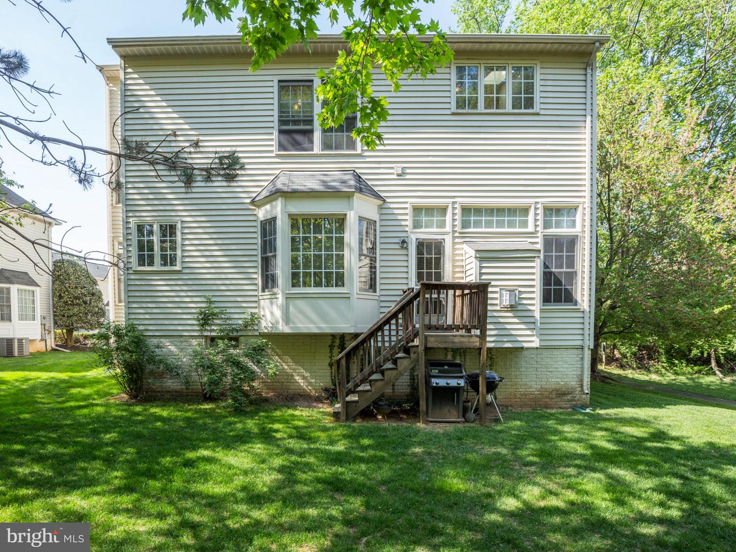 9927 MILES STONE CT, VIENNA, Virginia 22181, 4 Bedrooms Bedrooms, ,3 BathroomsBathrooms,Residential,For sale,9927 MILES STONE CT,VAFX2244256 MLS # VAFX2244256