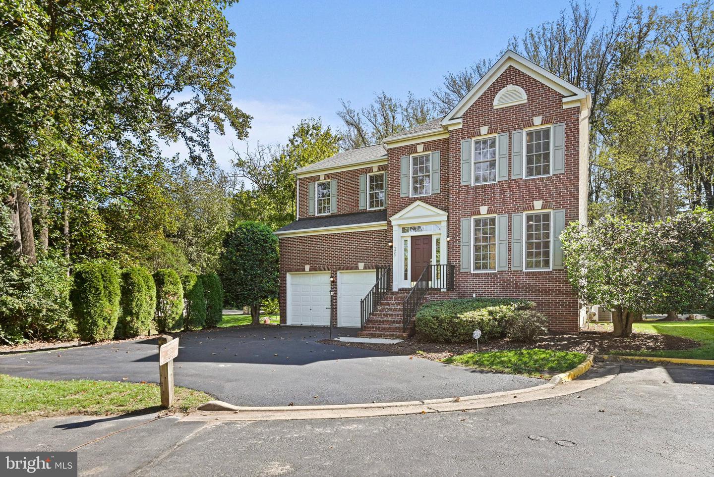 9927 MILES STONE CT, VIENNA, Virginia 22181, 4 Bedrooms Bedrooms, ,3 BathroomsBathrooms,Residential,For sale,9927 MILES STONE CT,VAFX2244256 MLS # VAFX2244256