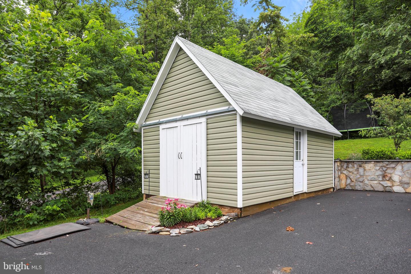 10 WESTVIEW DR, LINDEN, Virginia 22642, 3 Bedrooms Bedrooms, ,3 BathroomsBathrooms,Residential,For sale,10 WESTVIEW DR,VAWR2011588 MLS # VAWR2011588