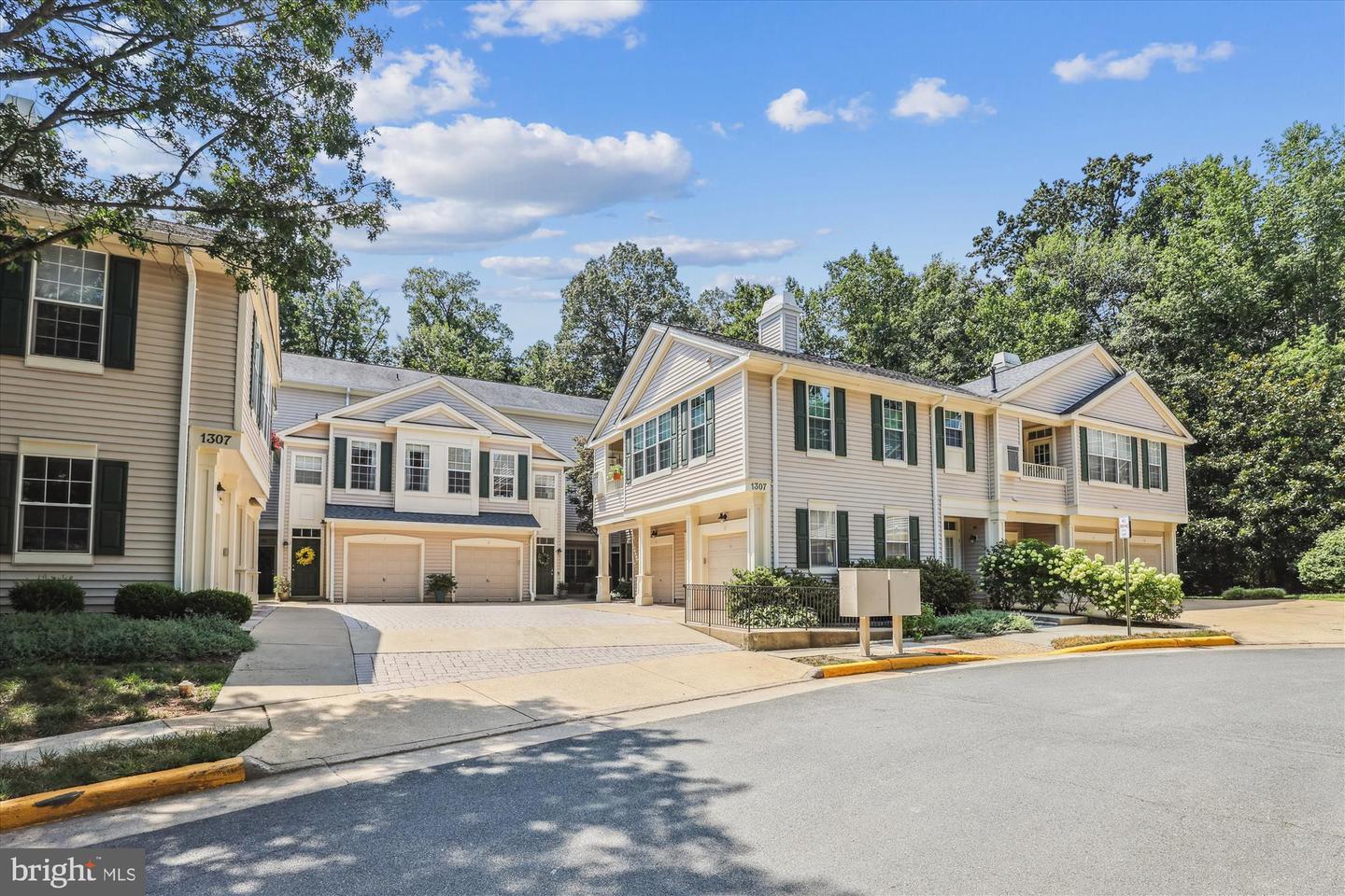 1307 WINDLEAF DR #139 - N, RESTON, Virginia 20194, 2 Bedrooms Bedrooms, ,2 BathroomsBathrooms,Residential,For sale,1307 WINDLEAF DR #139 - N,VAFX2253268 MLS # VAFX2253268