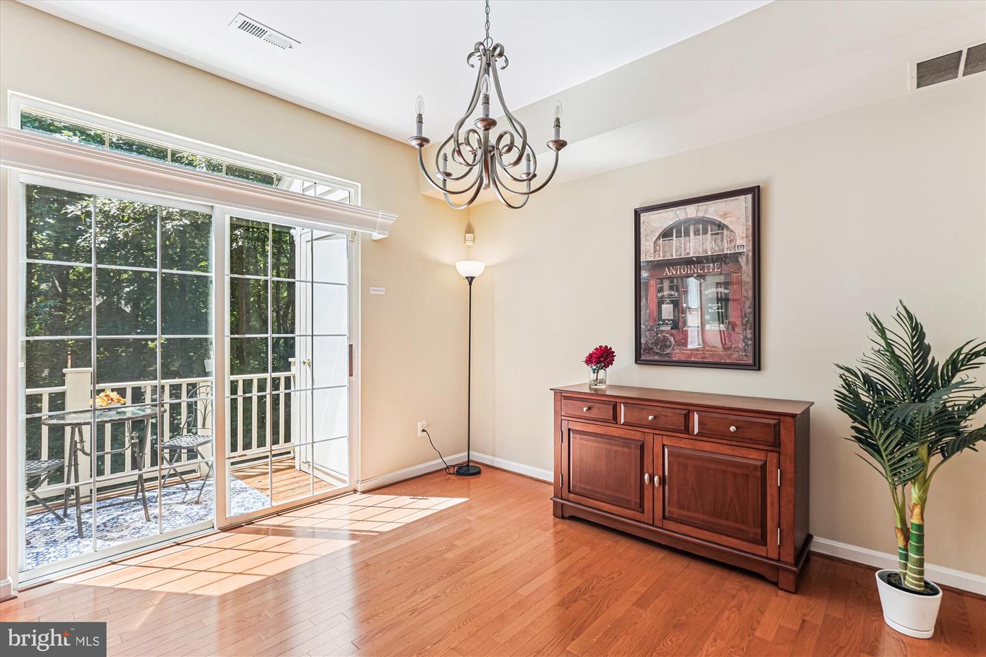 1307 WINDLEAF DR #139 - N, RESTON, Virginia 20194, 2 Bedrooms Bedrooms, ,2 BathroomsBathrooms,Residential,For sale,1307 WINDLEAF DR #139 - N,VAFX2253268 MLS # VAFX2253268