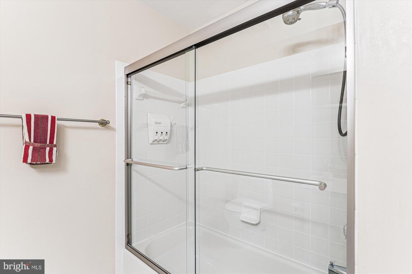 1307 WINDLEAF DR #139 - N, RESTON, Virginia 20194, 2 Bedrooms Bedrooms, ,2 BathroomsBathrooms,Residential,For sale,1307 WINDLEAF DR #139 - N,VAFX2253268 MLS # VAFX2253268