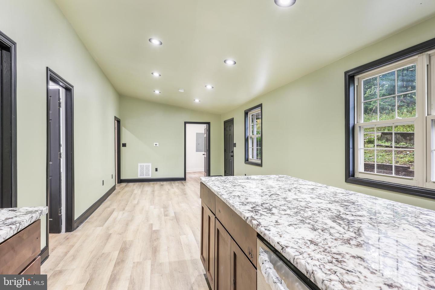 303 FOX TRL, WINCHESTER, Virginia 22601, 2 Bedrooms Bedrooms, ,1 BathroomBathrooms,Residential,For sale,303 FOX TRL,VAFV2035540 MLS # VAFV2035540