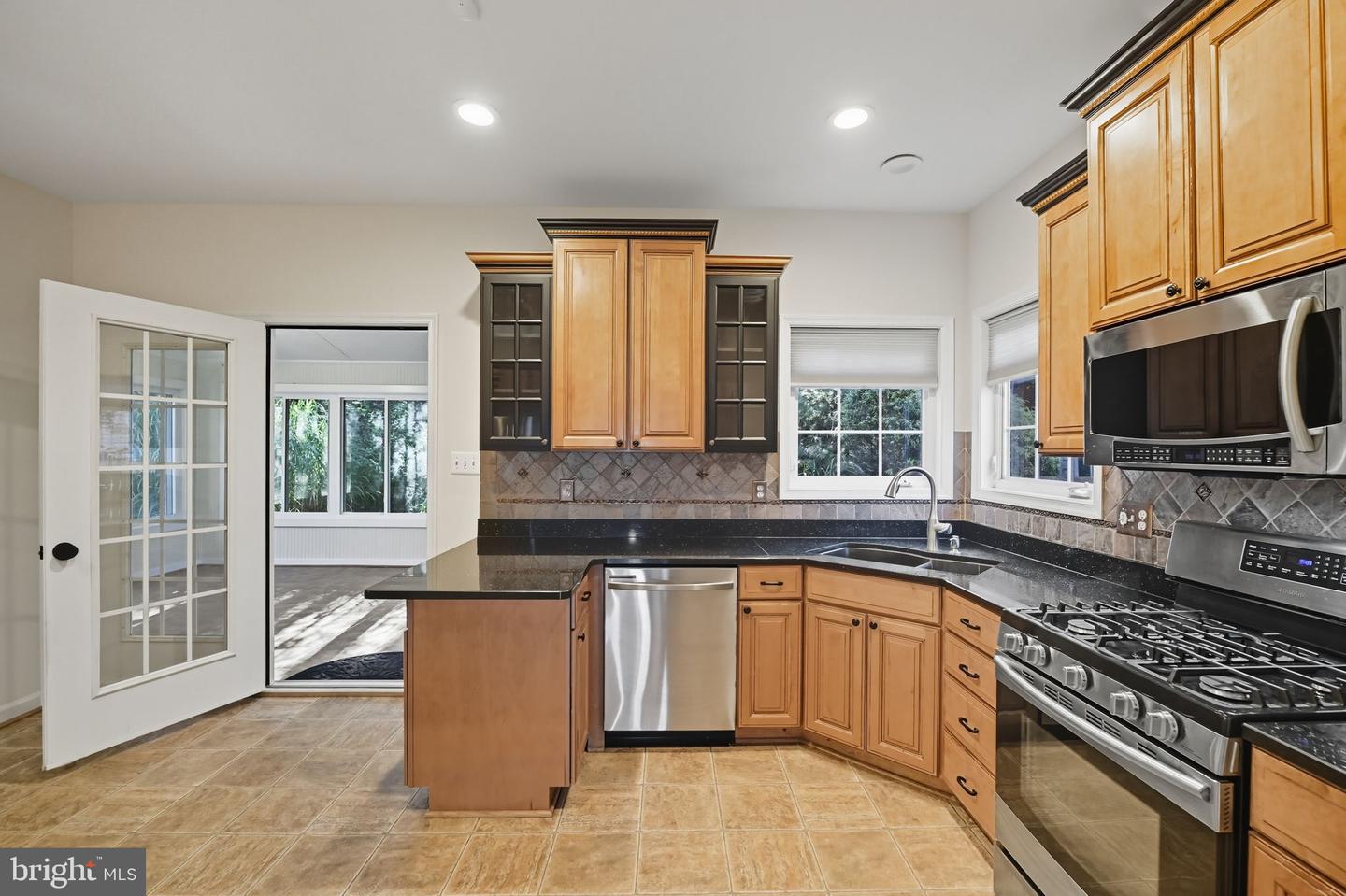 121 WATERSIDE LN, CROSS JUNCTION, Virginia 22625, 3 Bedrooms Bedrooms, ,2 BathroomsBathrooms,Residential,For sale,121 WATERSIDE LN,VAFV2035734 MLS # VAFV2035734
