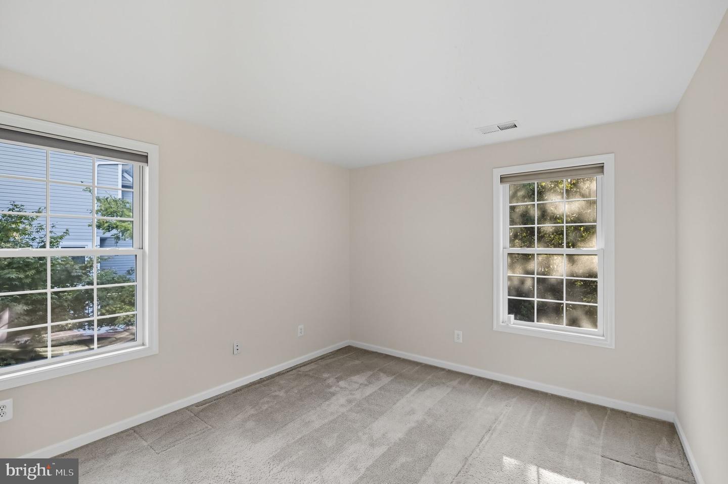 121 WATERSIDE LN, CROSS JUNCTION, Virginia 22625, 3 Bedrooms Bedrooms, ,2 BathroomsBathrooms,Residential,For sale,121 WATERSIDE LN,VAFV2035734 MLS # VAFV2035734