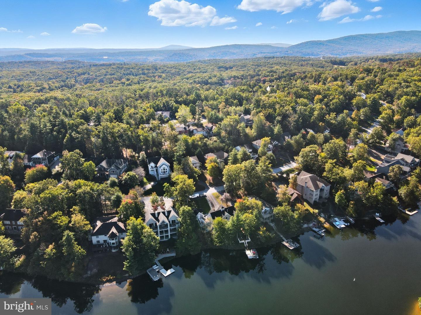 121 WATERSIDE LN, CROSS JUNCTION, Virginia 22625, 3 Bedrooms Bedrooms, ,2 BathroomsBathrooms,Residential,For sale,121 WATERSIDE LN,VAFV2035734 MLS # VAFV2035734