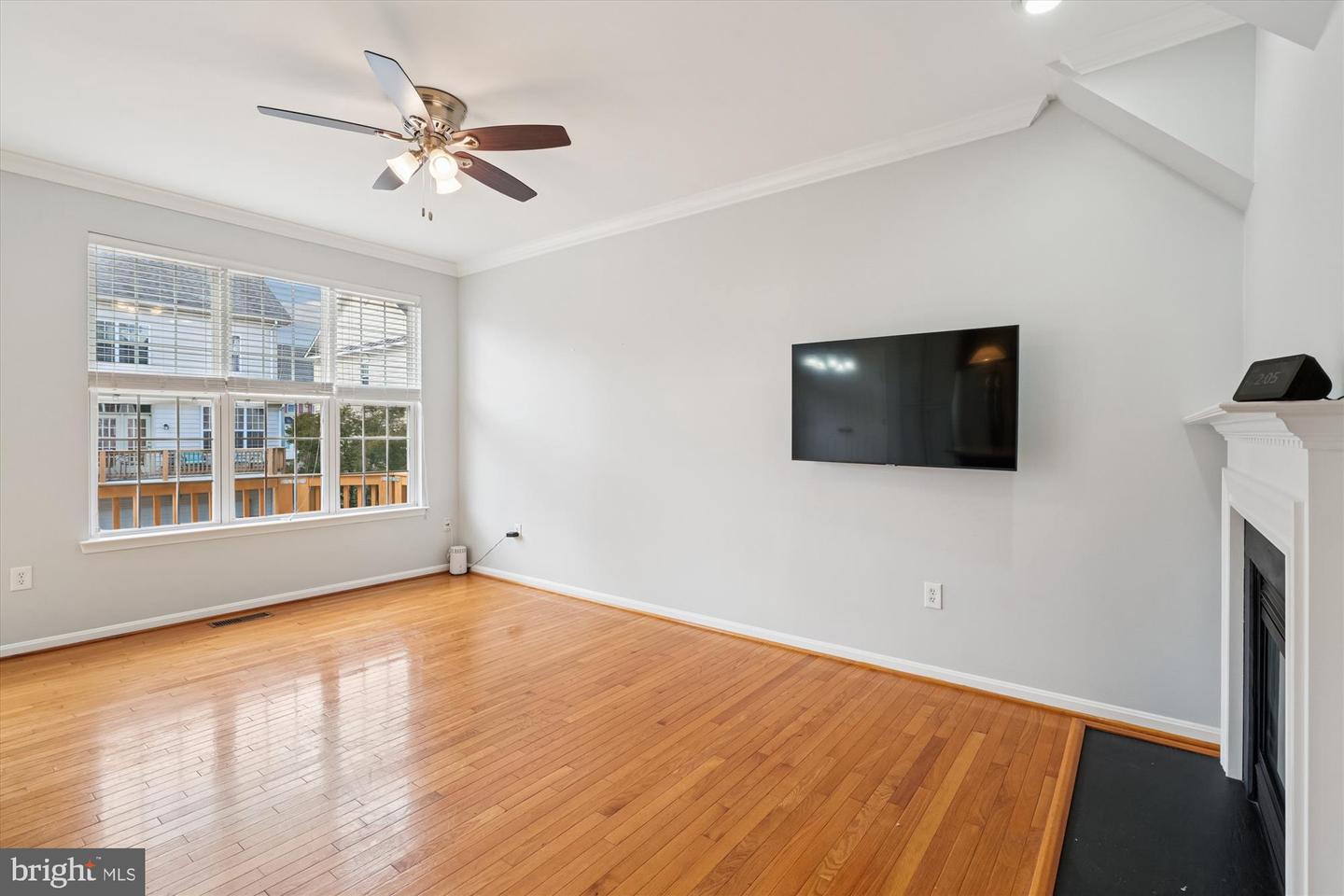 12912 LEATHERWOOD LN, WOODBRIDGE, Virginia 22192, 3 Bedrooms Bedrooms, 9 Rooms Rooms,2 BathroomsBathrooms,Residential,For sale,12912 LEATHERWOOD LN,VAPW2100342 MLS # VAPW2100342