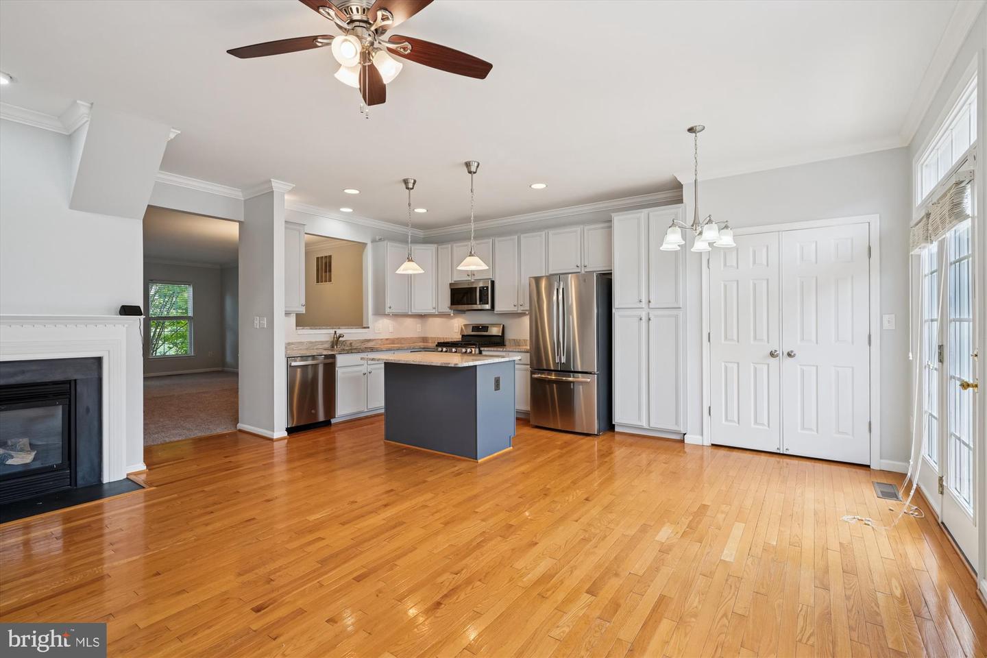 12912 LEATHERWOOD LN, WOODBRIDGE, Virginia 22192, 3 Bedrooms Bedrooms, 9 Rooms Rooms,2 BathroomsBathrooms,Residential,For sale,12912 LEATHERWOOD LN,VAPW2100342 MLS # VAPW2100342