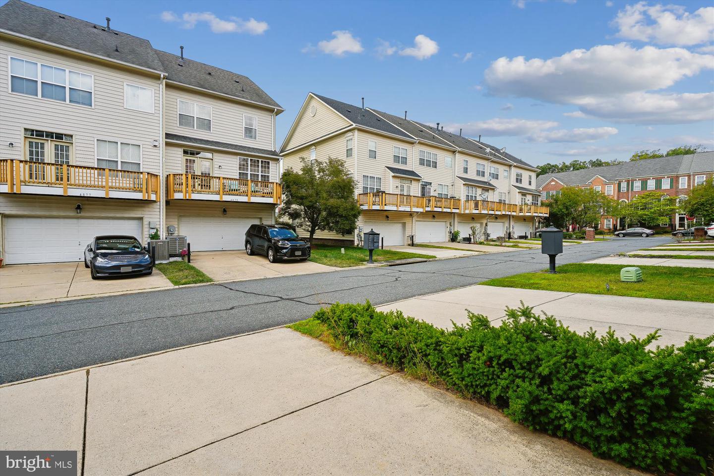 12912 LEATHERWOOD LN, WOODBRIDGE, Virginia 22192, 3 Bedrooms Bedrooms, 9 Rooms Rooms,2 BathroomsBathrooms,Residential,For sale,12912 LEATHERWOOD LN,VAPW2100342 MLS # VAPW2100342
