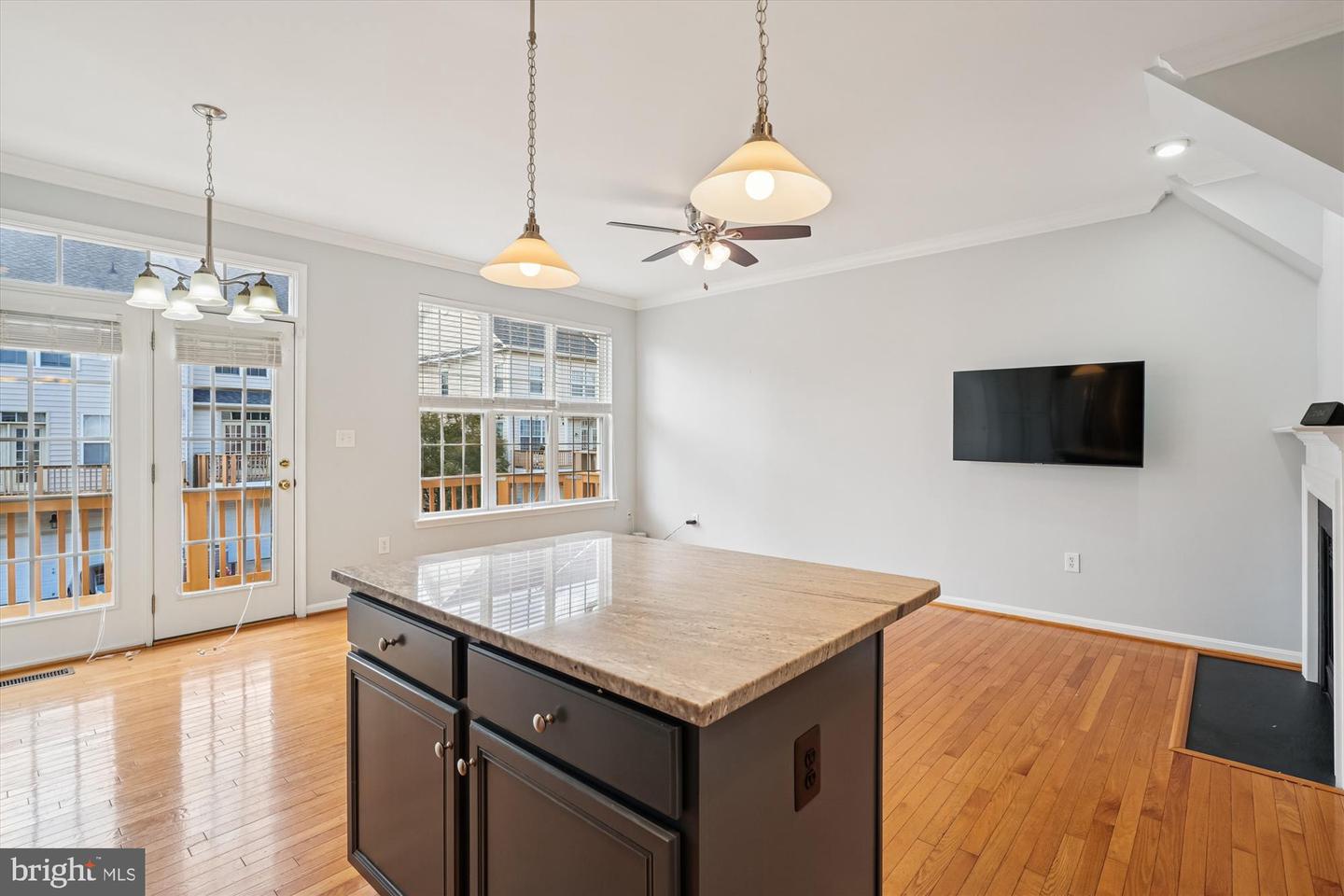 12912 LEATHERWOOD LN, WOODBRIDGE, Virginia 22192, 3 Bedrooms Bedrooms, 9 Rooms Rooms,2 BathroomsBathrooms,Residential,For sale,12912 LEATHERWOOD LN,VAPW2100342 MLS # VAPW2100342