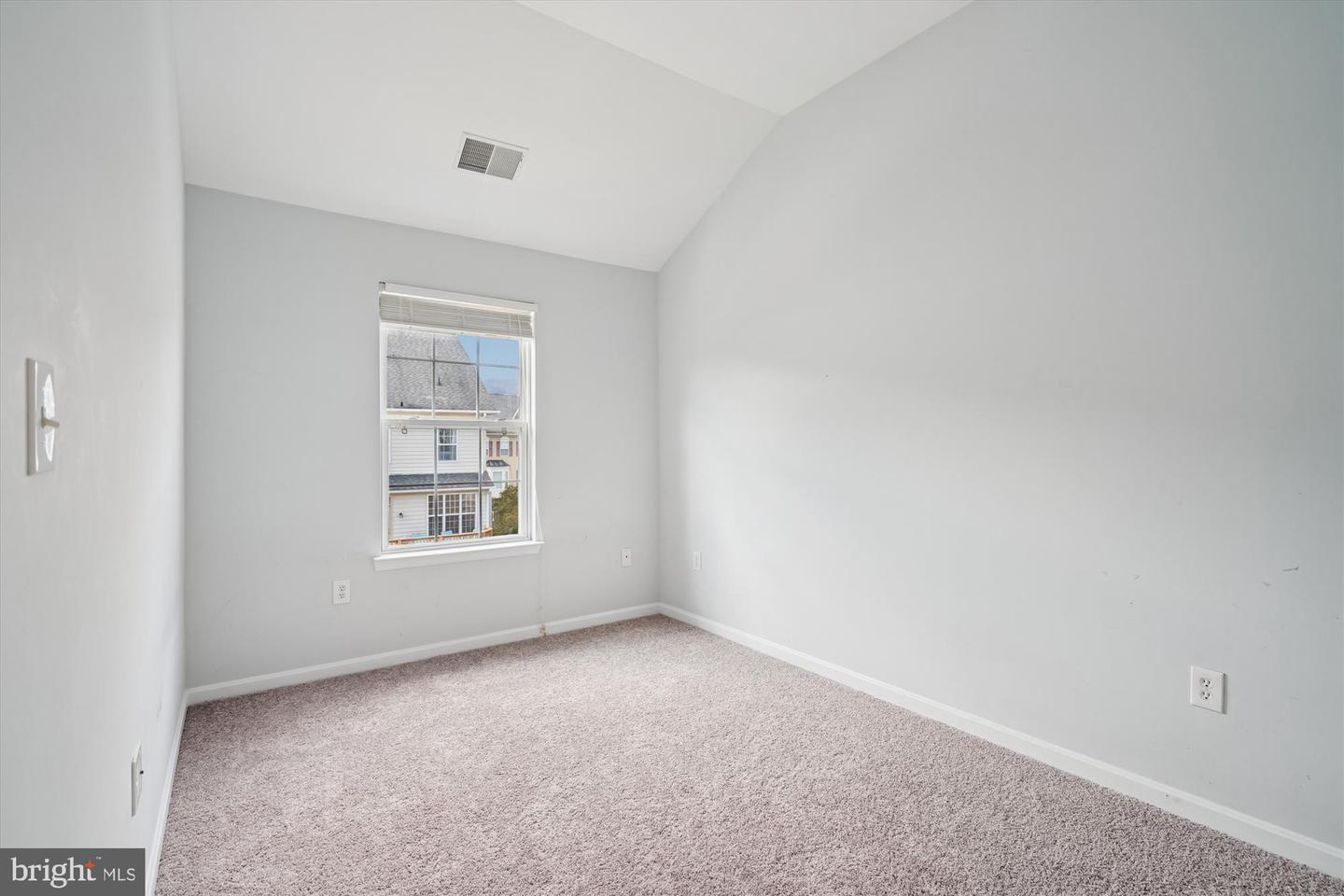 12912 LEATHERWOOD LN, WOODBRIDGE, Virginia 22192, 3 Bedrooms Bedrooms, 9 Rooms Rooms,2 BathroomsBathrooms,Residential,For sale,12912 LEATHERWOOD LN,VAPW2100342 MLS # VAPW2100342
