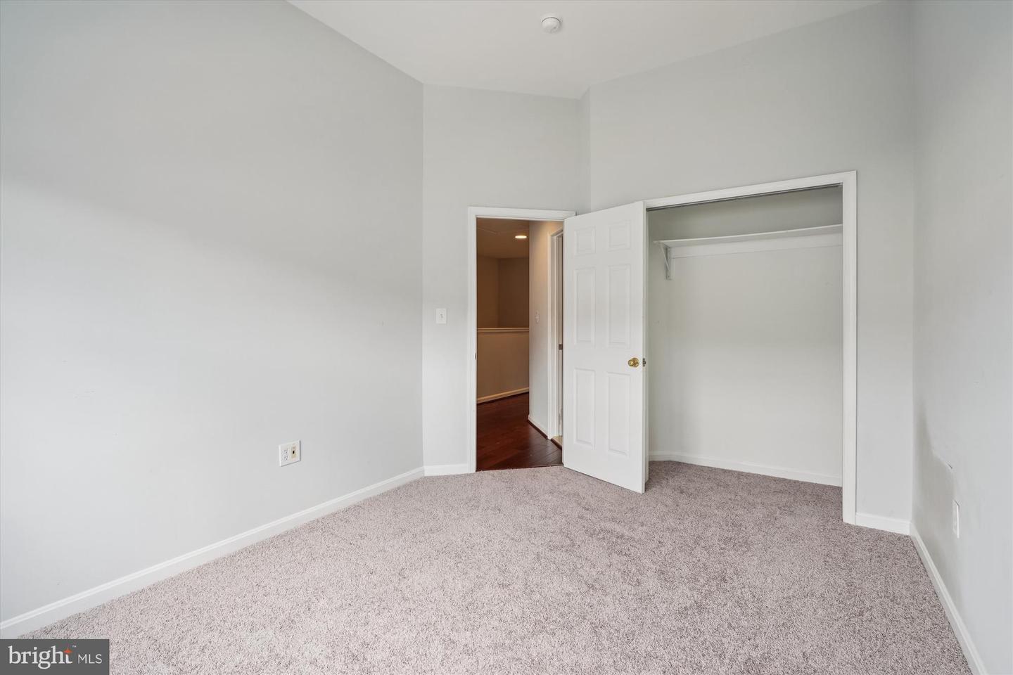 12912 LEATHERWOOD LN, WOODBRIDGE, Virginia 22192, 3 Bedrooms Bedrooms, 9 Rooms Rooms,2 BathroomsBathrooms,Residential,For sale,12912 LEATHERWOOD LN,VAPW2100342 MLS # VAPW2100342