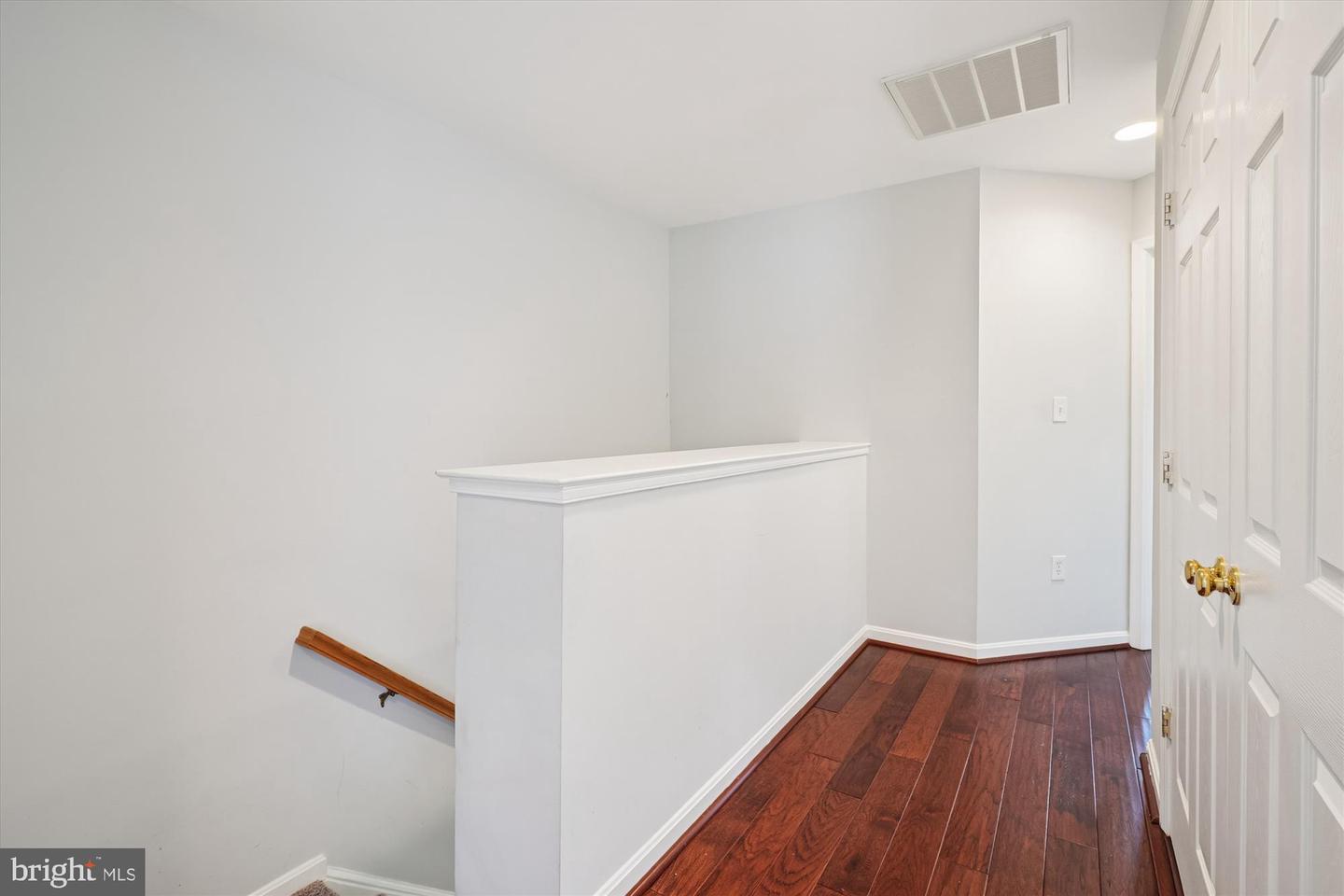 12912 LEATHERWOOD LN, WOODBRIDGE, Virginia 22192, 3 Bedrooms Bedrooms, 9 Rooms Rooms,2 BathroomsBathrooms,Residential,For sale,12912 LEATHERWOOD LN,VAPW2100342 MLS # VAPW2100342