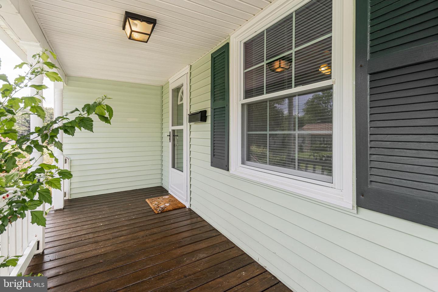 114 FORREST AVE, FREDERICKSBURG, Virginia 22401, 4 Bedrooms Bedrooms, ,1 BathroomBathrooms,Residential,For sale,114 FORREST AVE,VAFB2008722 MLS # VAFB2008722