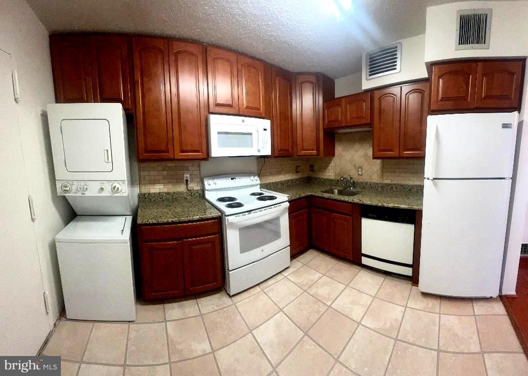 1800 OLD MEADOW RD #1412, MCLEAN, Virginia 22102, 1 Bedroom Bedrooms, 2 Rooms Rooms,1 BathroomBathrooms,Residential,For sale,1800 OLD MEADOW RD #1412,VAFX2261430 MLS # VAFX2261430