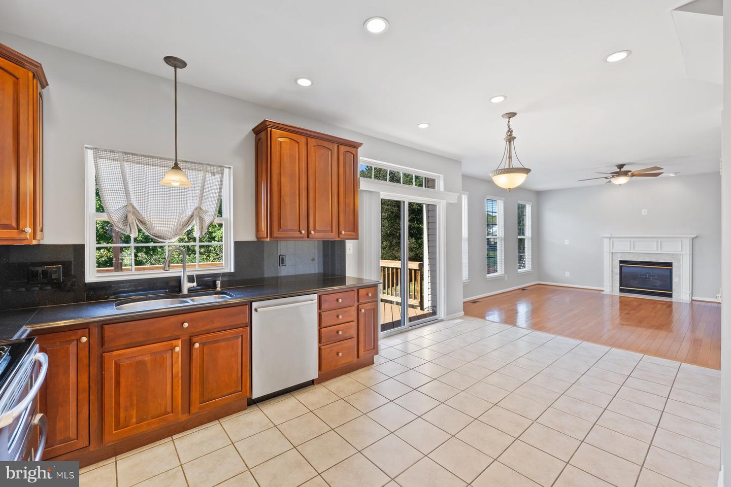 2857 MYRTLEWOOD DR, DUMFRIES, Virginia 22026, 3 Bedrooms Bedrooms, ,2 BathroomsBathrooms,Residential,For sale,2857 MYRTLEWOOD DR,VAPW2102120 MLS # VAPW2102120