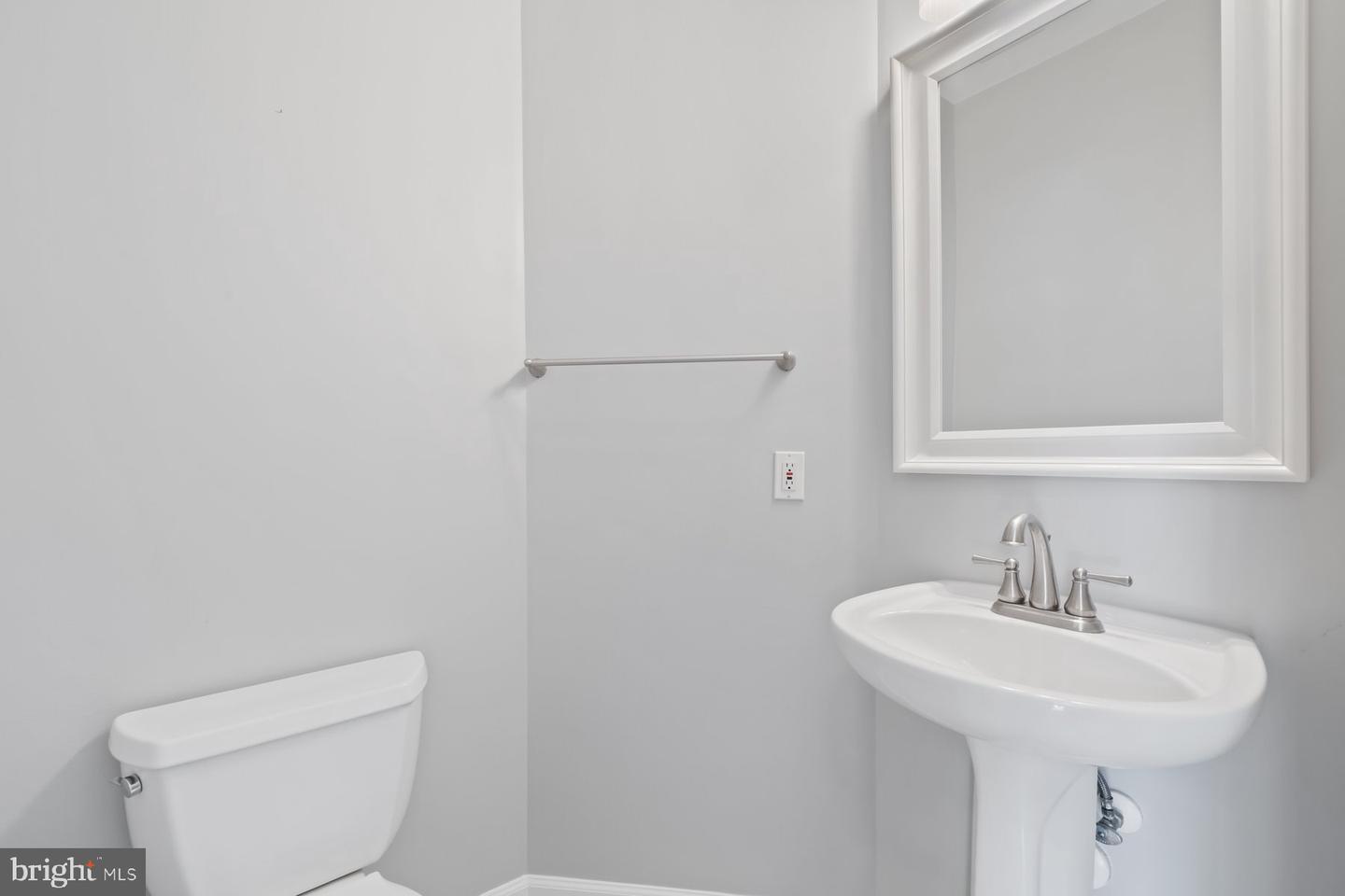 2857 MYRTLEWOOD DR, DUMFRIES, Virginia 22026, 3 Bedrooms Bedrooms, ,2 BathroomsBathrooms,Residential,For sale,2857 MYRTLEWOOD DR,VAPW2102120 MLS # VAPW2102120