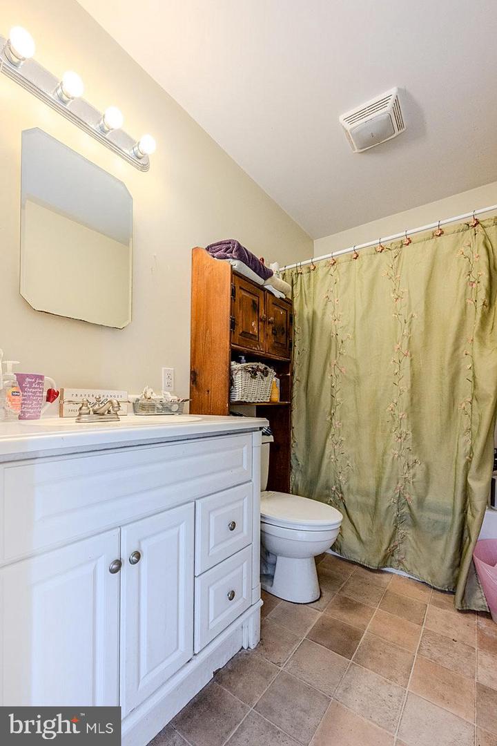 255 MONTEVISTA AVE, ORANGE, Virginia 22960, 3 Bedrooms Bedrooms, ,1 BathroomBathrooms,Residential,For sale,255 MONTEVISTA AVE,VAOR2010580 MLS # VAOR2010580