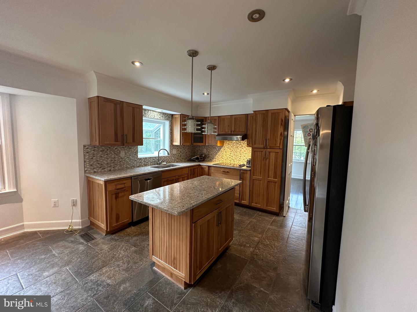 10030 GLENCROFT CT, VIENNA, Virginia 22181, 4 Bedrooms Bedrooms, ,3 BathroomsBathrooms,Residential,For sale,10030 GLENCROFT CT,VAFX2263136 MLS # VAFX2263136
