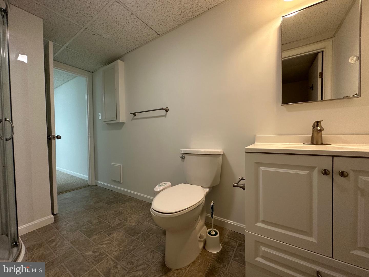 10030 GLENCROFT CT, VIENNA, Virginia 22181, 4 Bedrooms Bedrooms, ,3 BathroomsBathrooms,Residential,For sale,10030 GLENCROFT CT,VAFX2263136 MLS # VAFX2263136