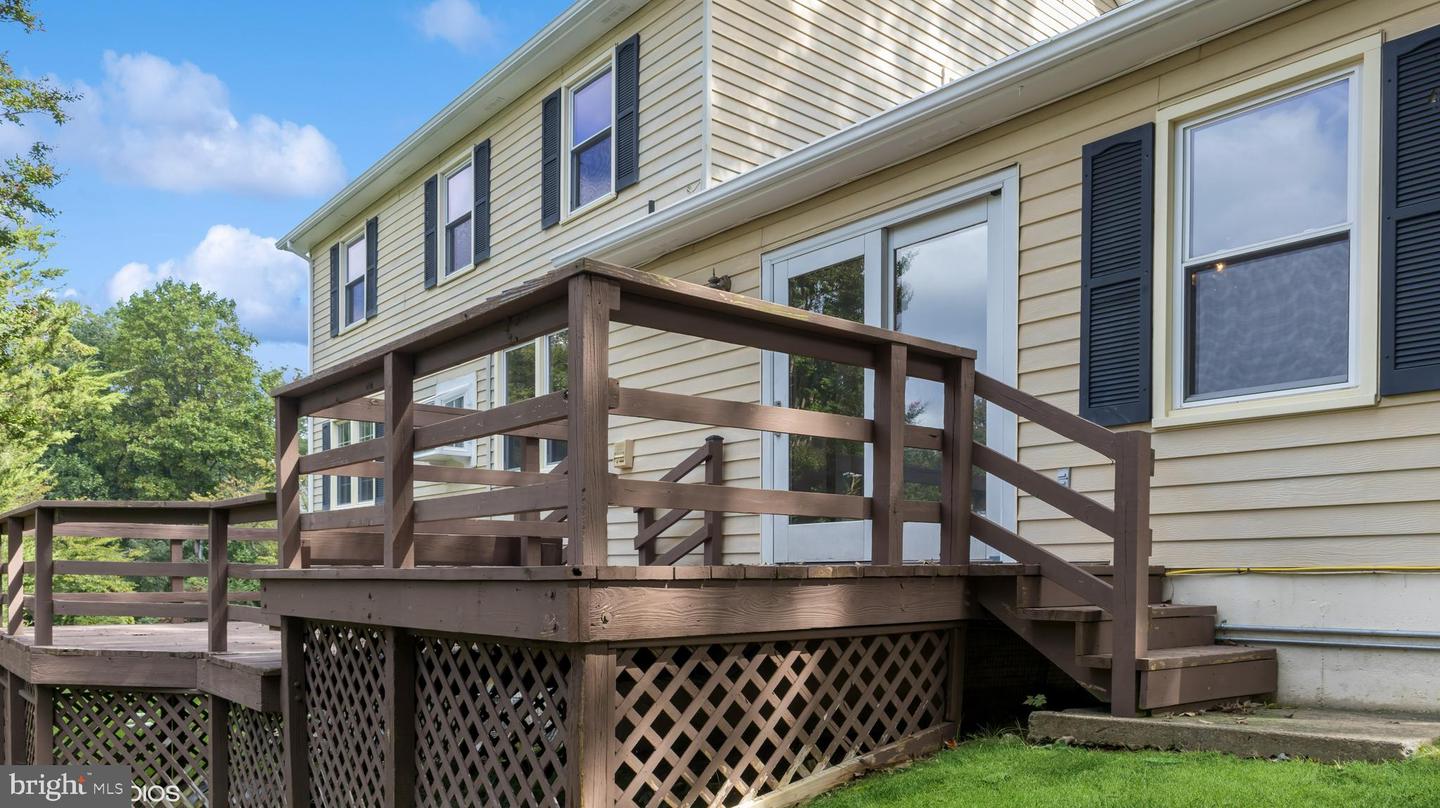 10030 GLENCROFT CT, VIENNA, Virginia 22181, 4 Bedrooms Bedrooms, ,3 BathroomsBathrooms,Residential,For sale,10030 GLENCROFT CT,VAFX2263136 MLS # VAFX2263136