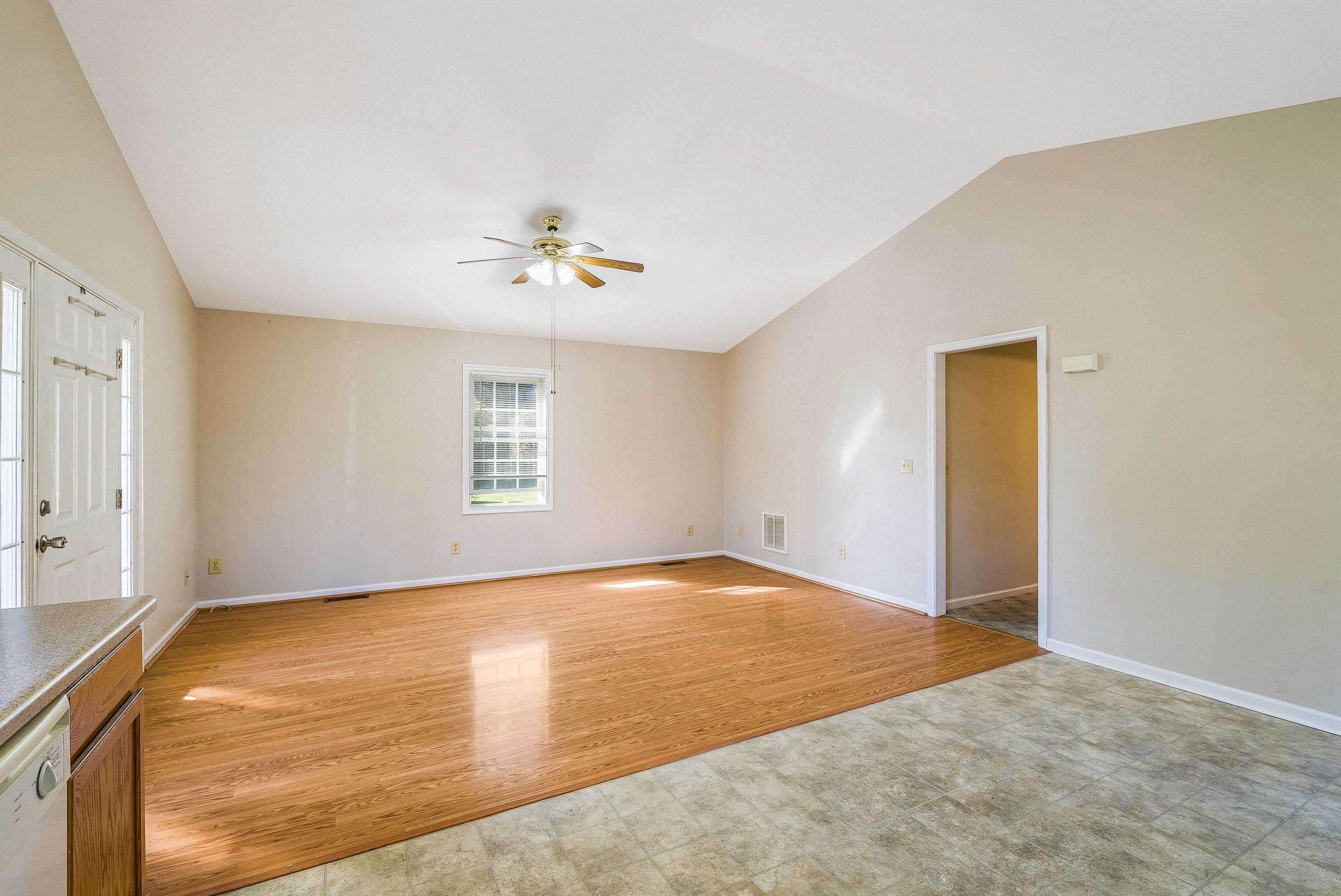 426 PEACH ST, STAUNTON, Virginia 24401, 3 Bedrooms Bedrooms, ,2 BathroomsBathrooms,Residential,426 PEACH ST,669820 MLS # 669820