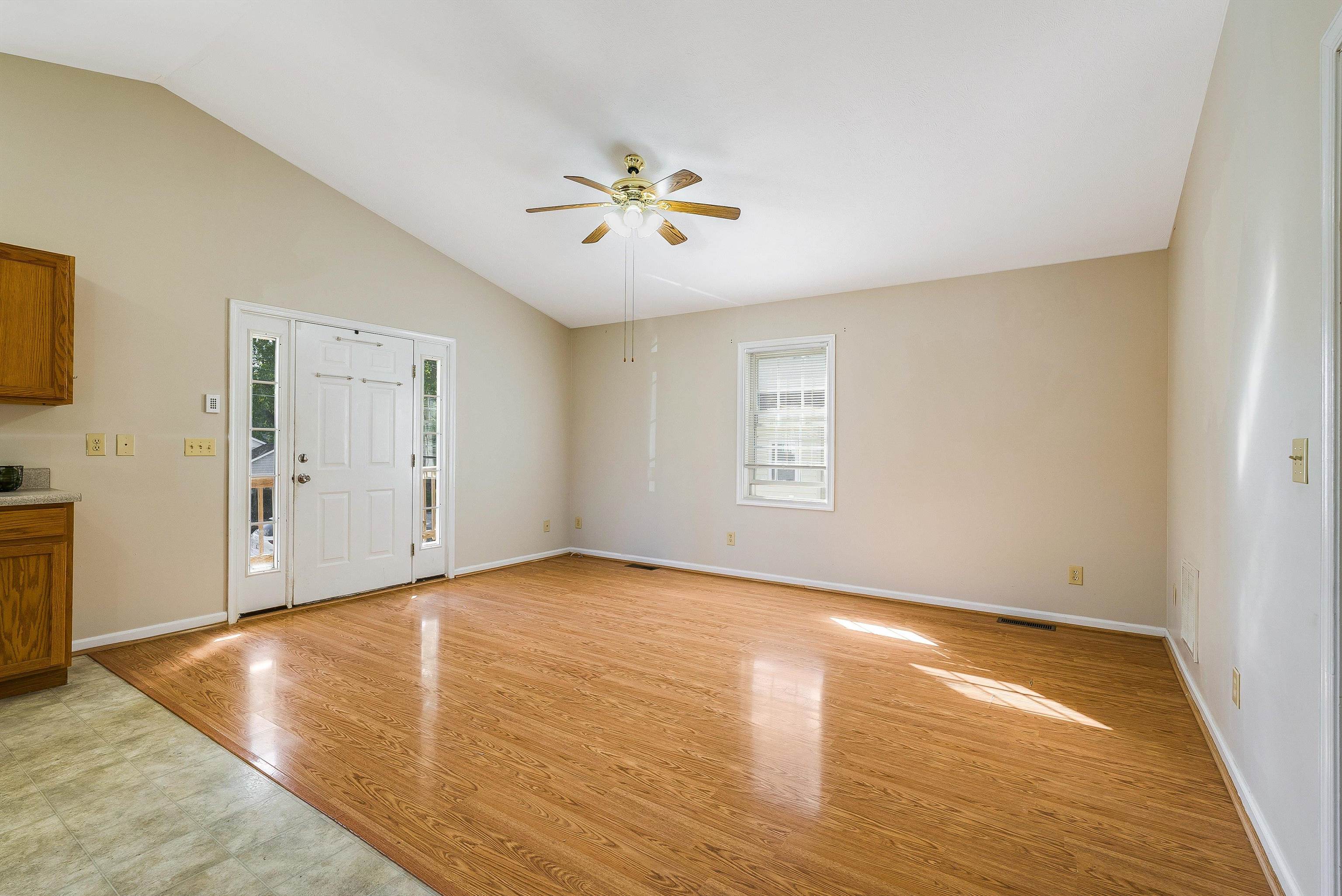 426 PEACH ST, STAUNTON, Virginia 24401, 3 Bedrooms Bedrooms, ,2 BathroomsBathrooms,Residential,426 PEACH ST,669820 MLS # 669820
