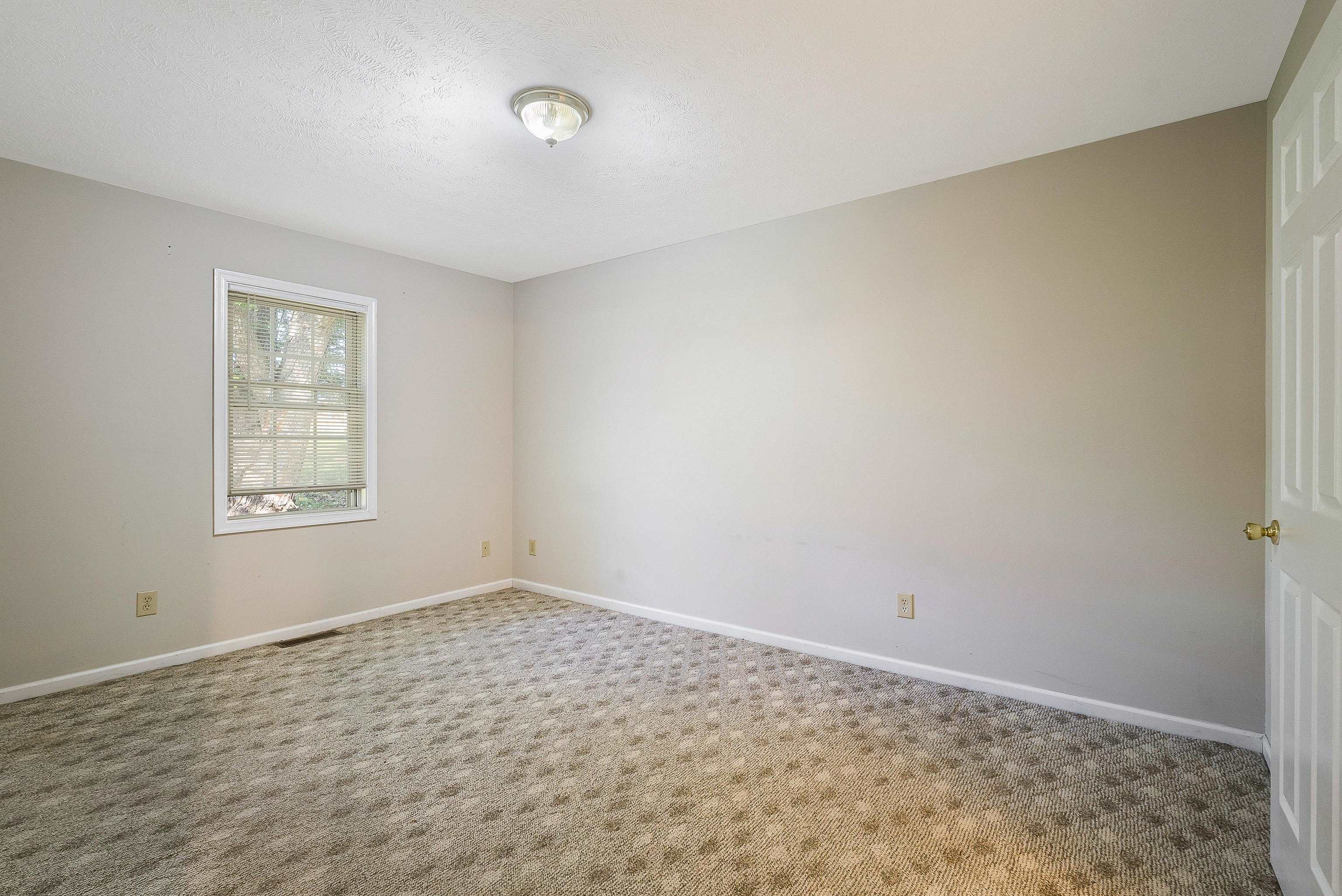 426 PEACH ST, STAUNTON, Virginia 24401, 3 Bedrooms Bedrooms, ,2 BathroomsBathrooms,Residential,426 PEACH ST,669820 MLS # 669820