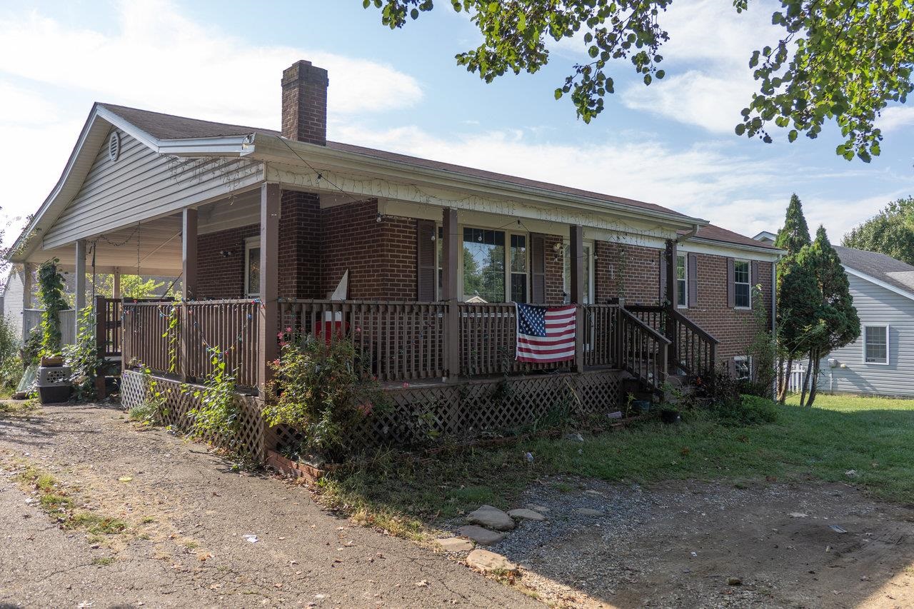 108 HARPER ST, WEYERS CAVE, Virginia 24486, 3 Bedrooms Bedrooms, ,2 BathroomsBathrooms,Residential,108 HARPER ST,669833 MLS # 669833
