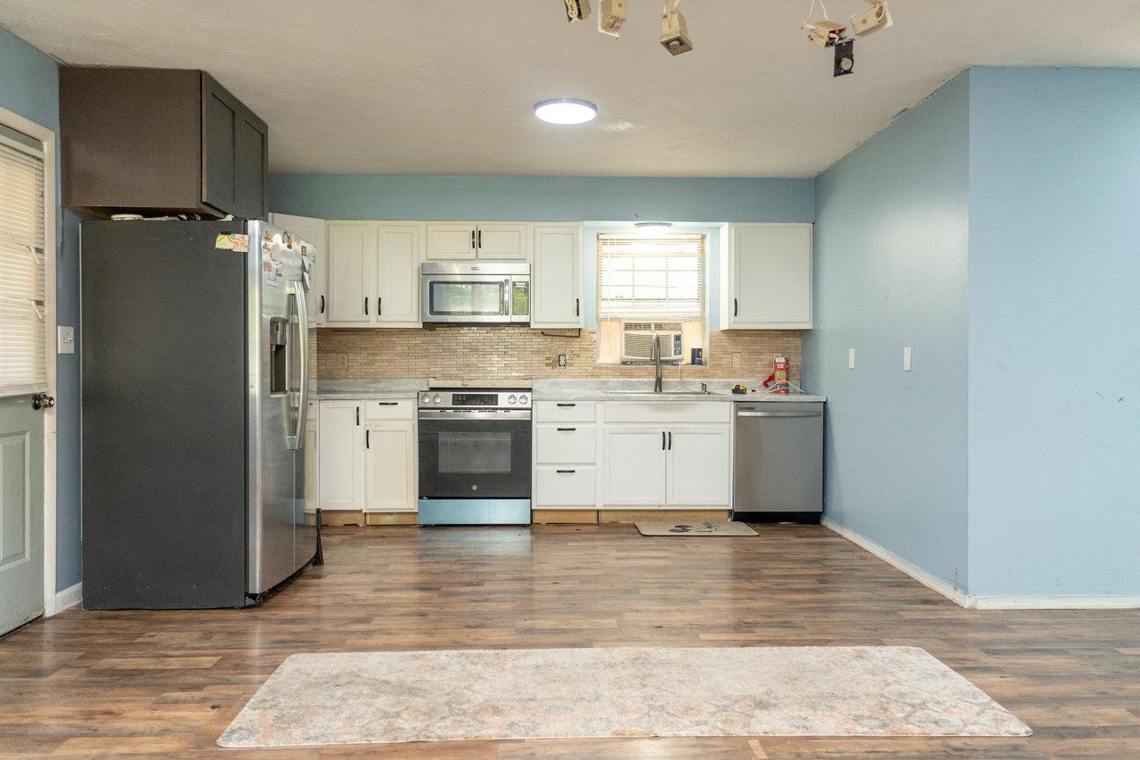 108 HARPER ST, WEYERS CAVE, Virginia 24486, 3 Bedrooms Bedrooms, ,2 BathroomsBathrooms,Residential,108 HARPER ST,669833 MLS # 669833