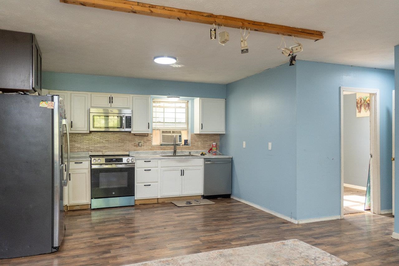 108 HARPER ST, WEYERS CAVE, Virginia 24486, 3 Bedrooms Bedrooms, ,2 BathroomsBathrooms,Residential,108 HARPER ST,669833 MLS # 669833