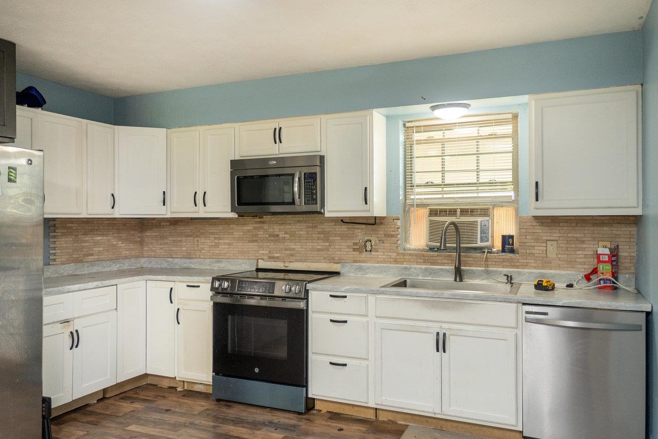 108 HARPER ST, WEYERS CAVE, Virginia 24486, 3 Bedrooms Bedrooms, ,2 BathroomsBathrooms,Residential,108 HARPER ST,669833 MLS # 669833