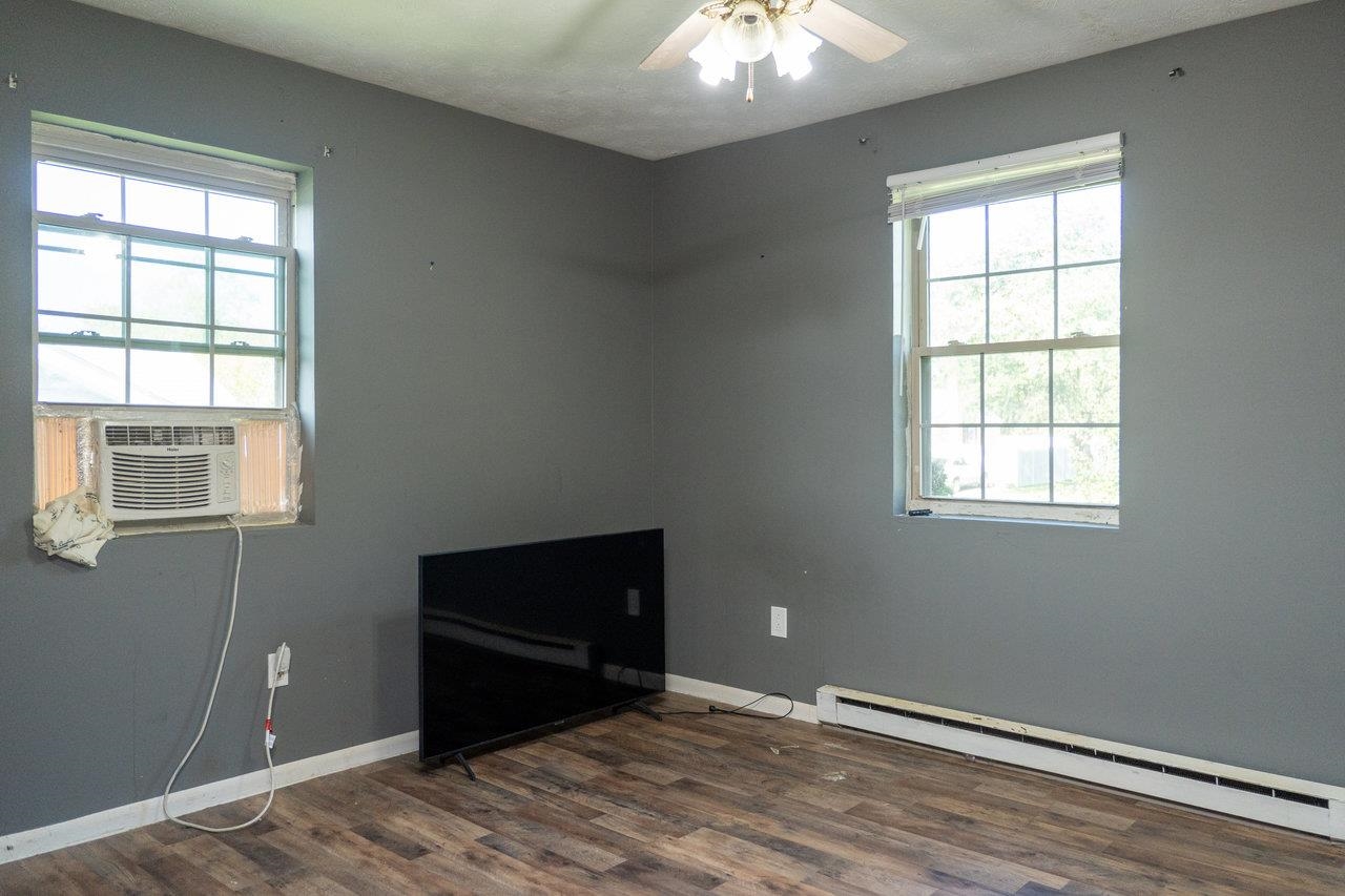 108 HARPER ST, WEYERS CAVE, Virginia 24486, 3 Bedrooms Bedrooms, ,2 BathroomsBathrooms,Residential,108 HARPER ST,669833 MLS # 669833