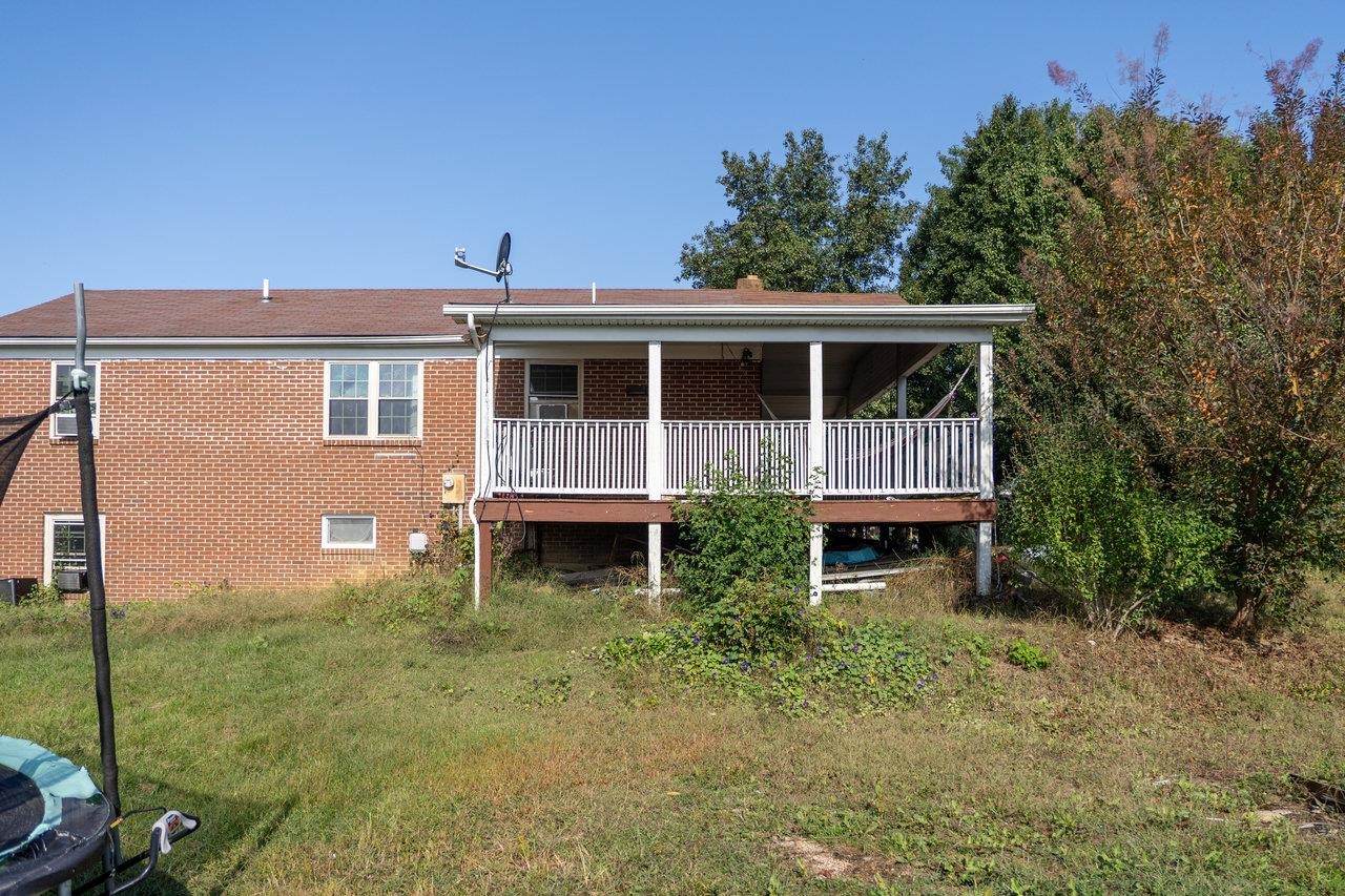 108 HARPER ST, WEYERS CAVE, Virginia 24486, 3 Bedrooms Bedrooms, ,2 BathroomsBathrooms,Residential,108 HARPER ST,669833 MLS # 669833